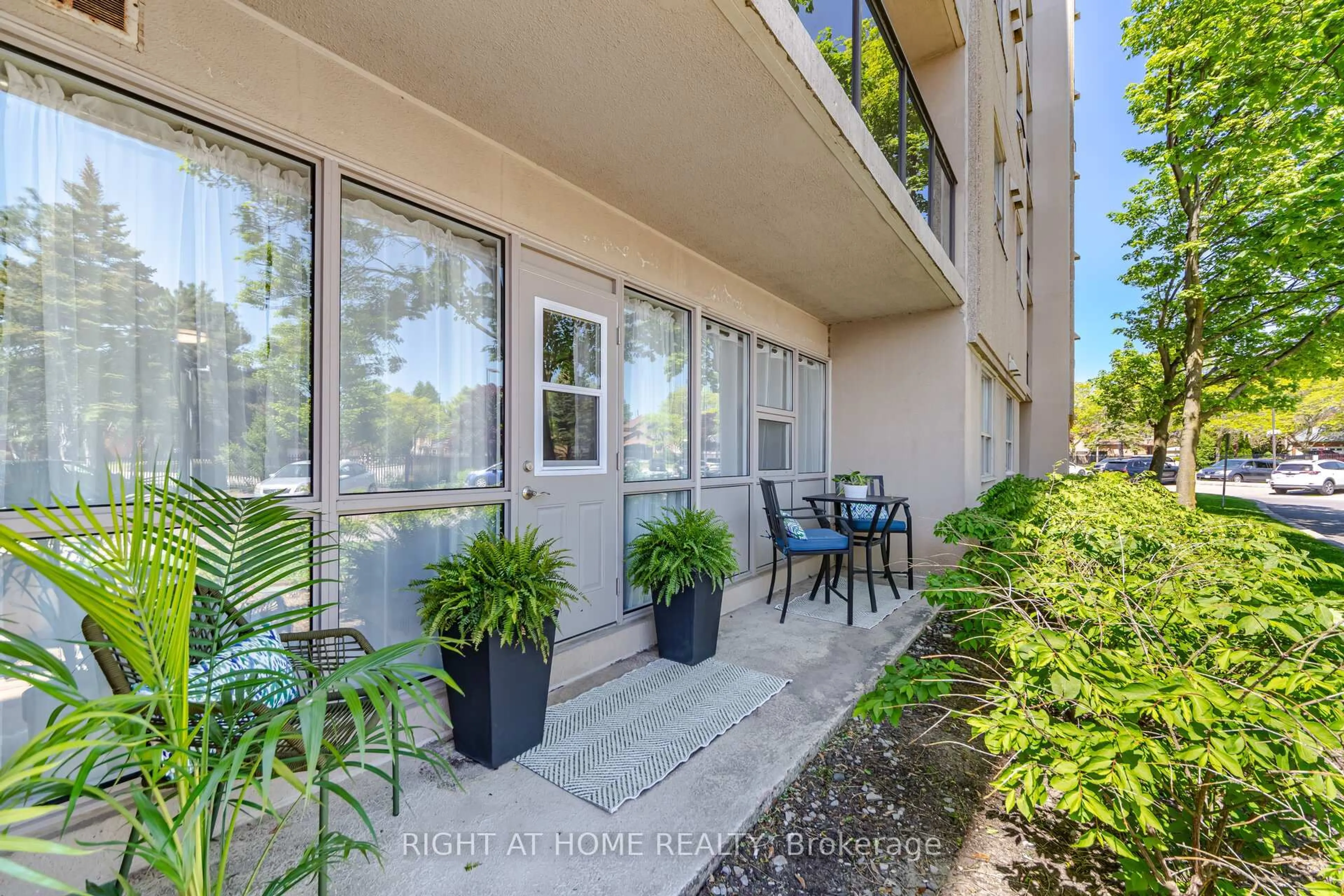 Patio, water/lake/river/ocean view for 2 Westney Rd #108, Ajax Ontario L1H 3H3
