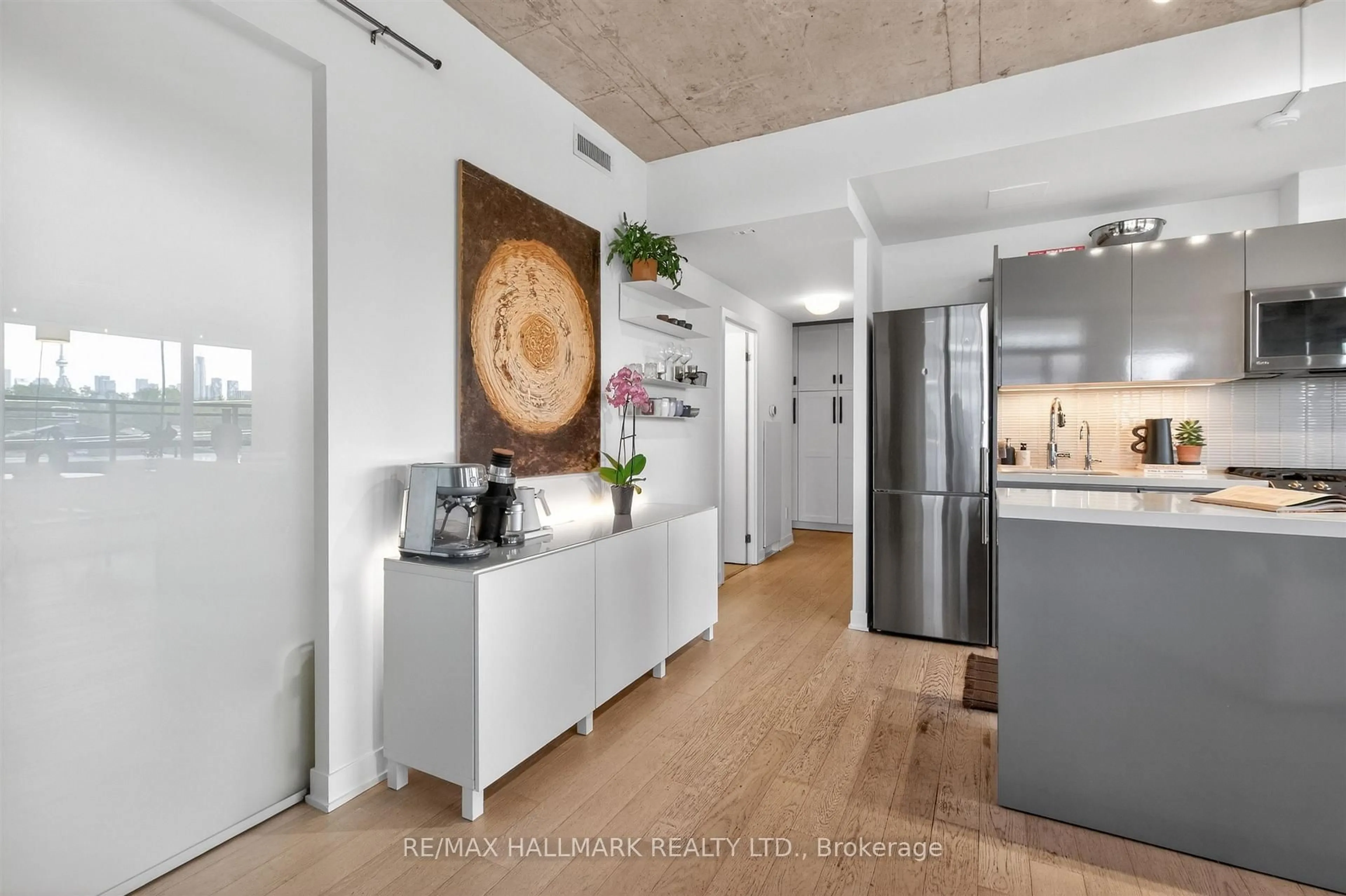 Open concept kitchen, unknown for 319 Carlaw Ave #508, Toronto Ontario M4M 0A4