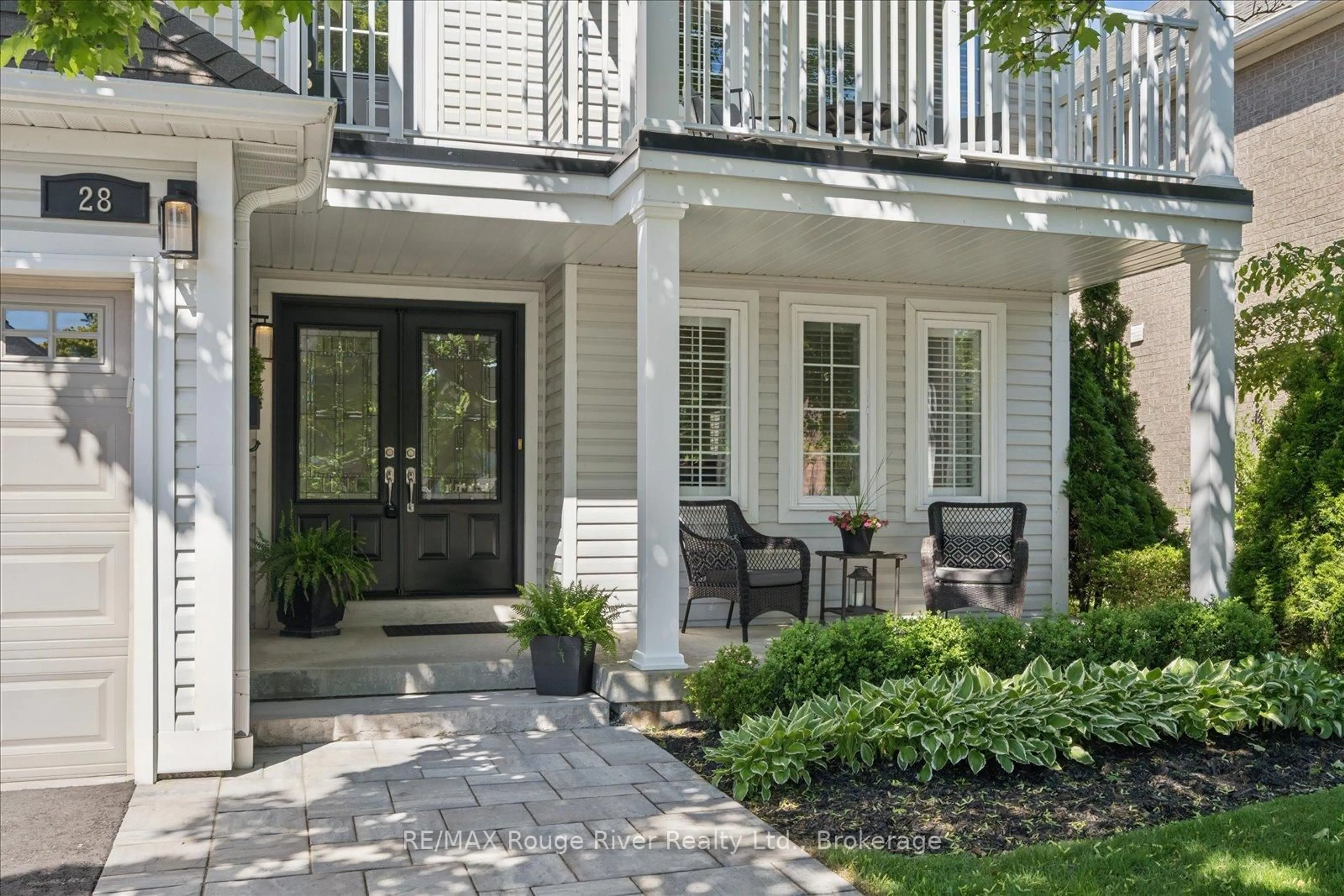 Unknown for 28 Watford St, Whitby Ontario L1M 1E6