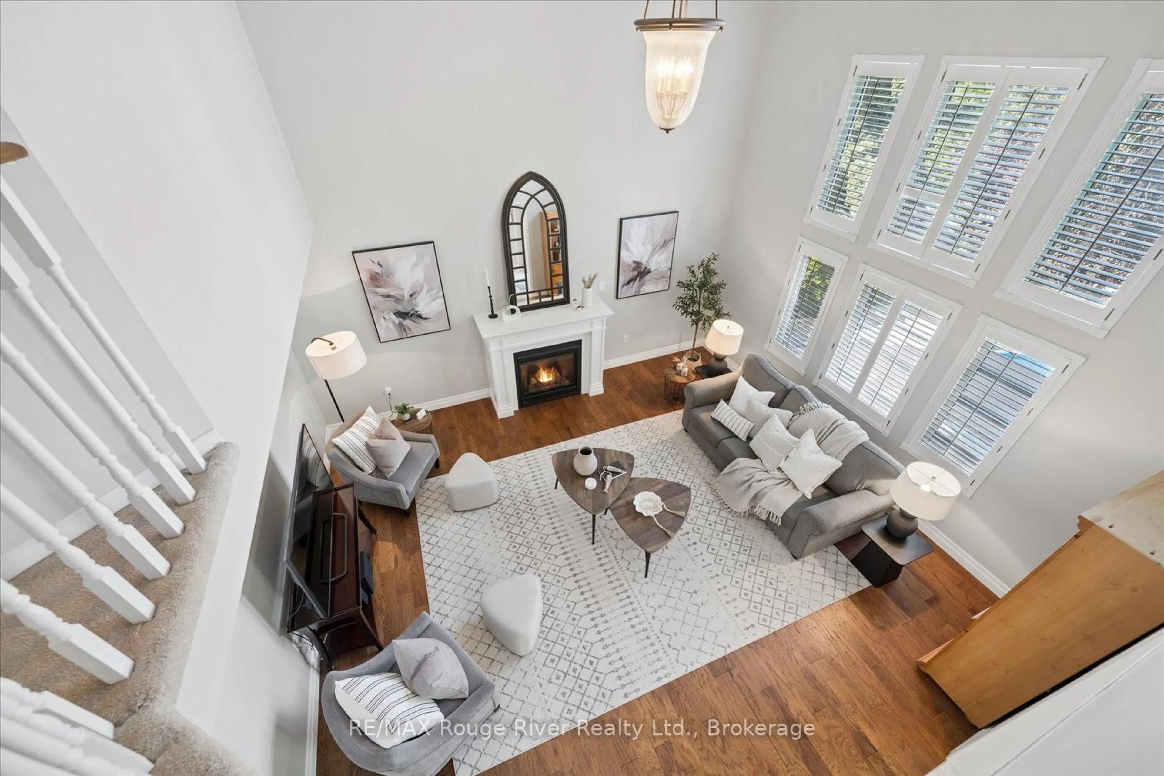 Living room with furniture, unknown for 28 Watford St, Whitby Ontario L1M 1E6