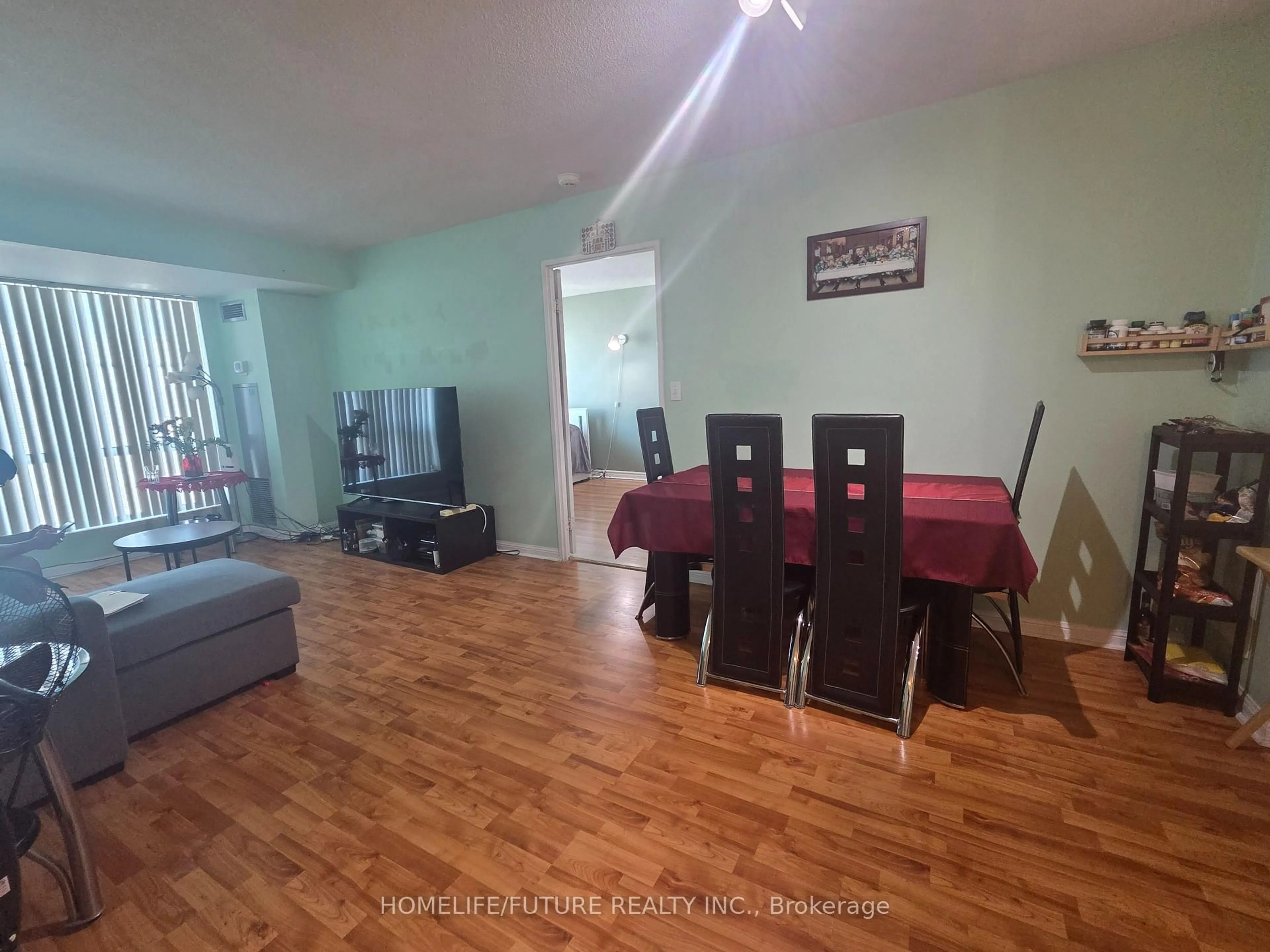Unknown for 1 Lee Centre Dr #1209, Toronto Ontario M1H 3J2