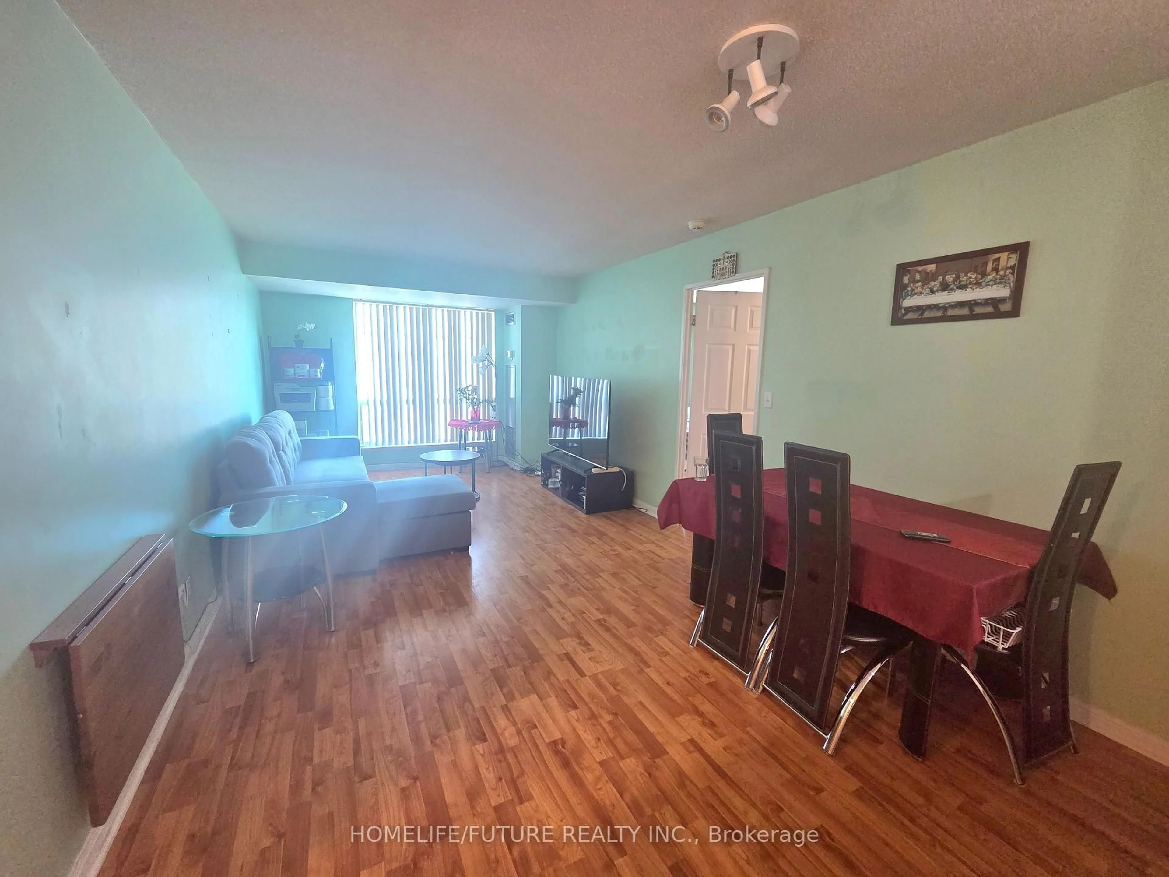 A pic of a room for 1 Lee Centre Dr #1209, Toronto Ontario M1H 3J2