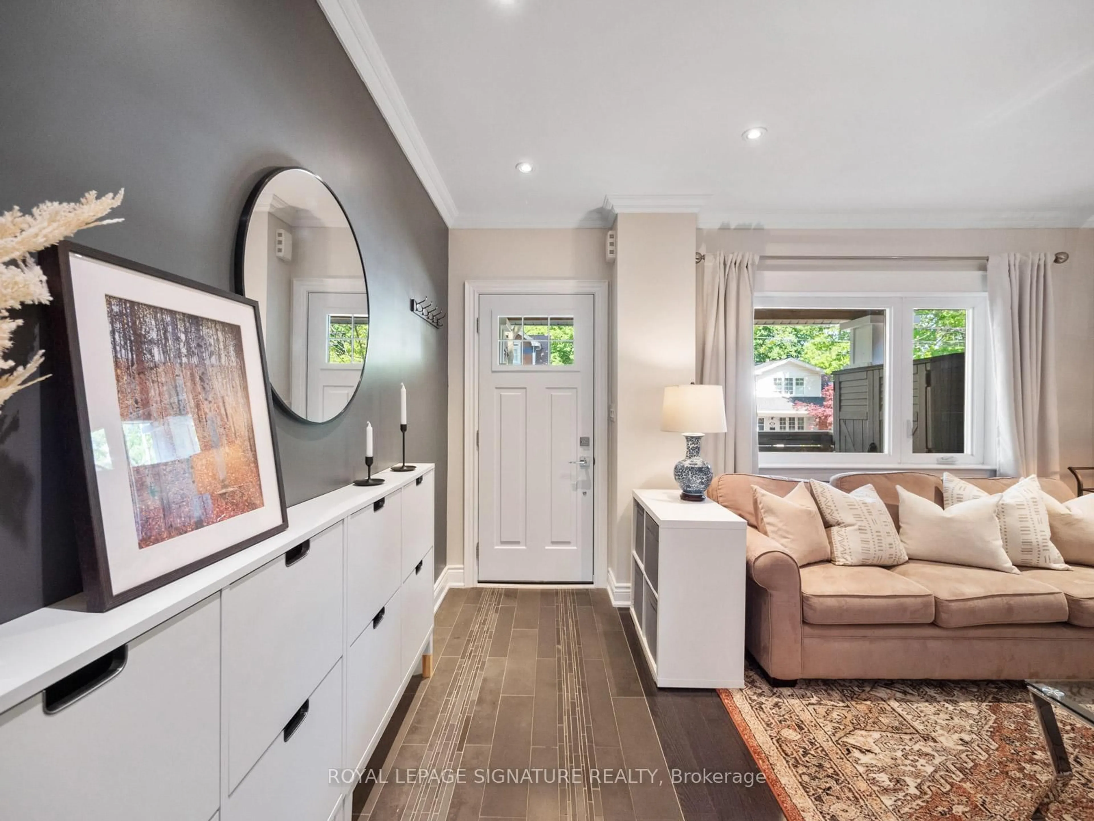 Indoor entryway for 82 Glenmount Park Rd, Toronto Ontario M4E 2N2