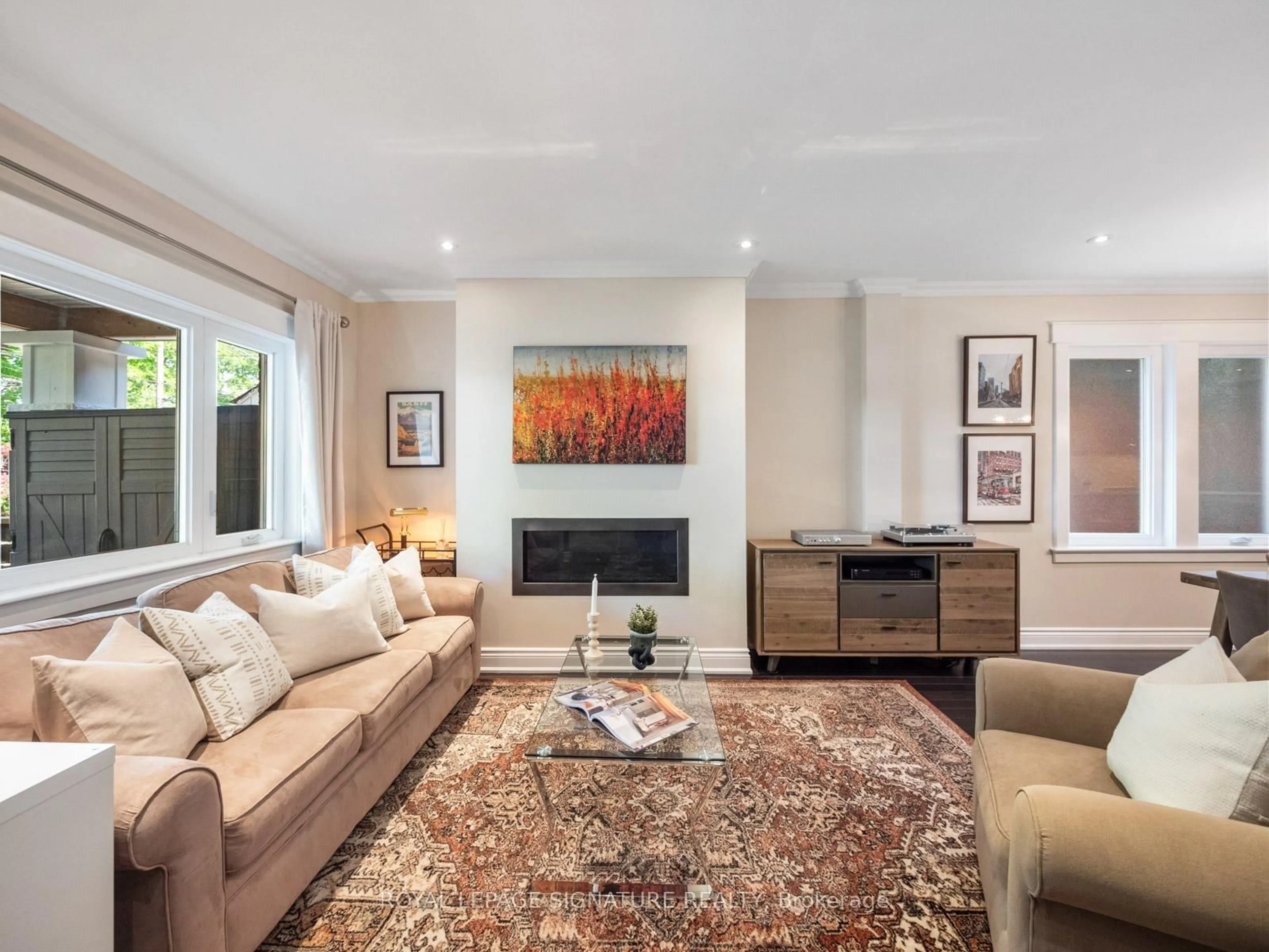 Living room with furniture, unknown for 82 Glenmount Park Rd, Toronto Ontario M4E 2N2