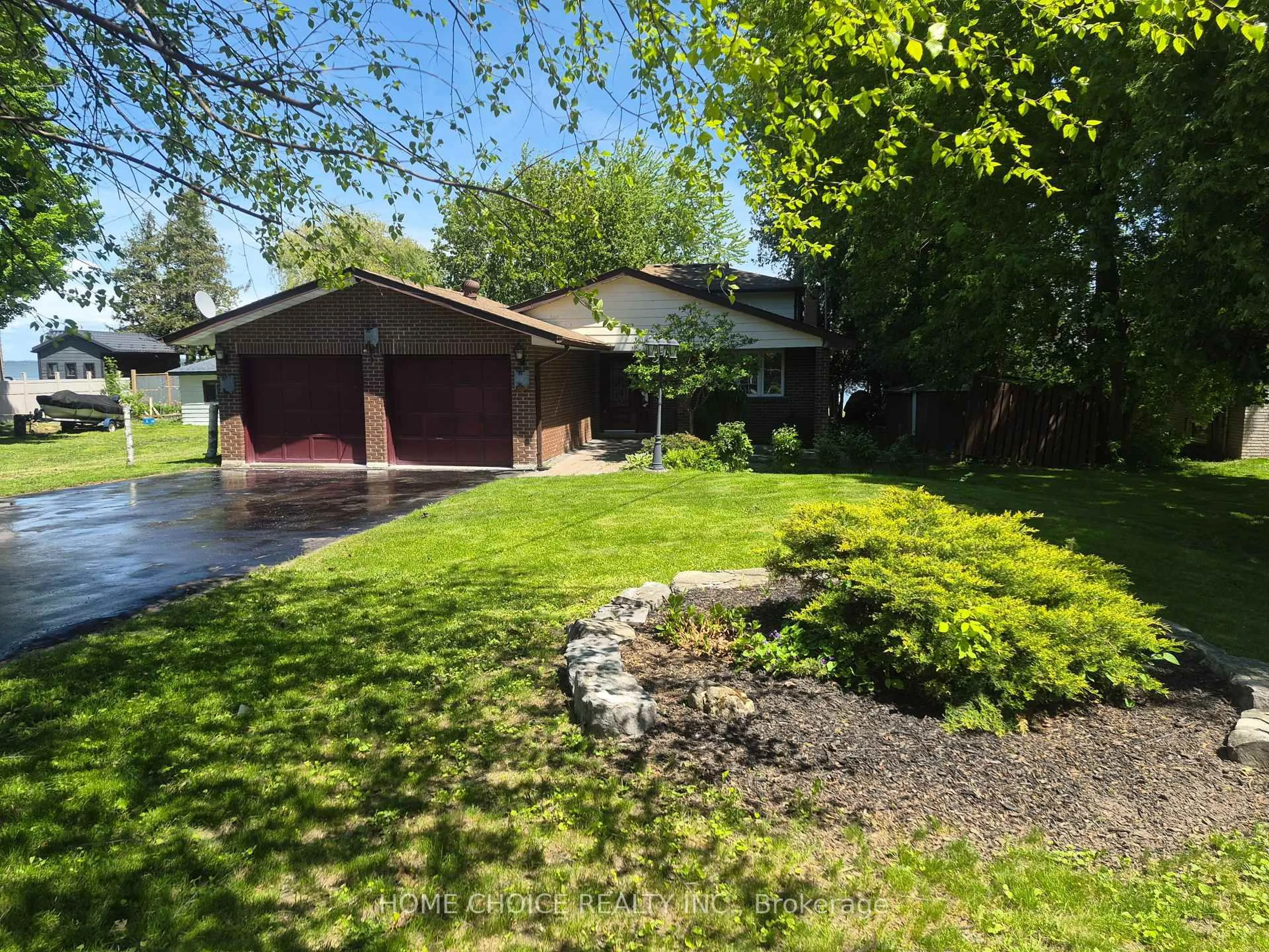 A pic from outside/outdoor area/front of a property/back of a property/a pic from drone, street for 275 Aldred Dr, Scugog Ontario L9L 1B6