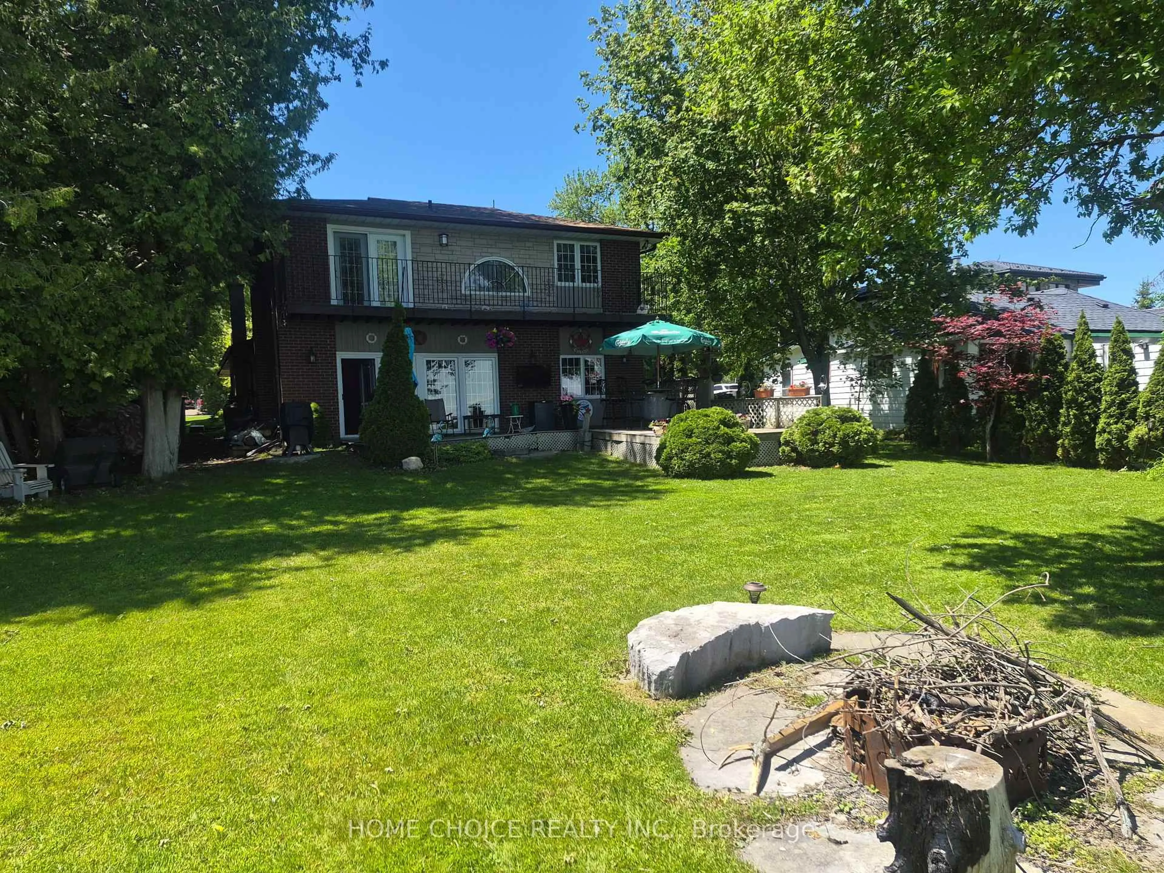 A pic from outside/outdoor area/front of a property/back of a property/a pic from drone, unknown for 275 Aldred Dr, Scugog Ontario L9L 1B6