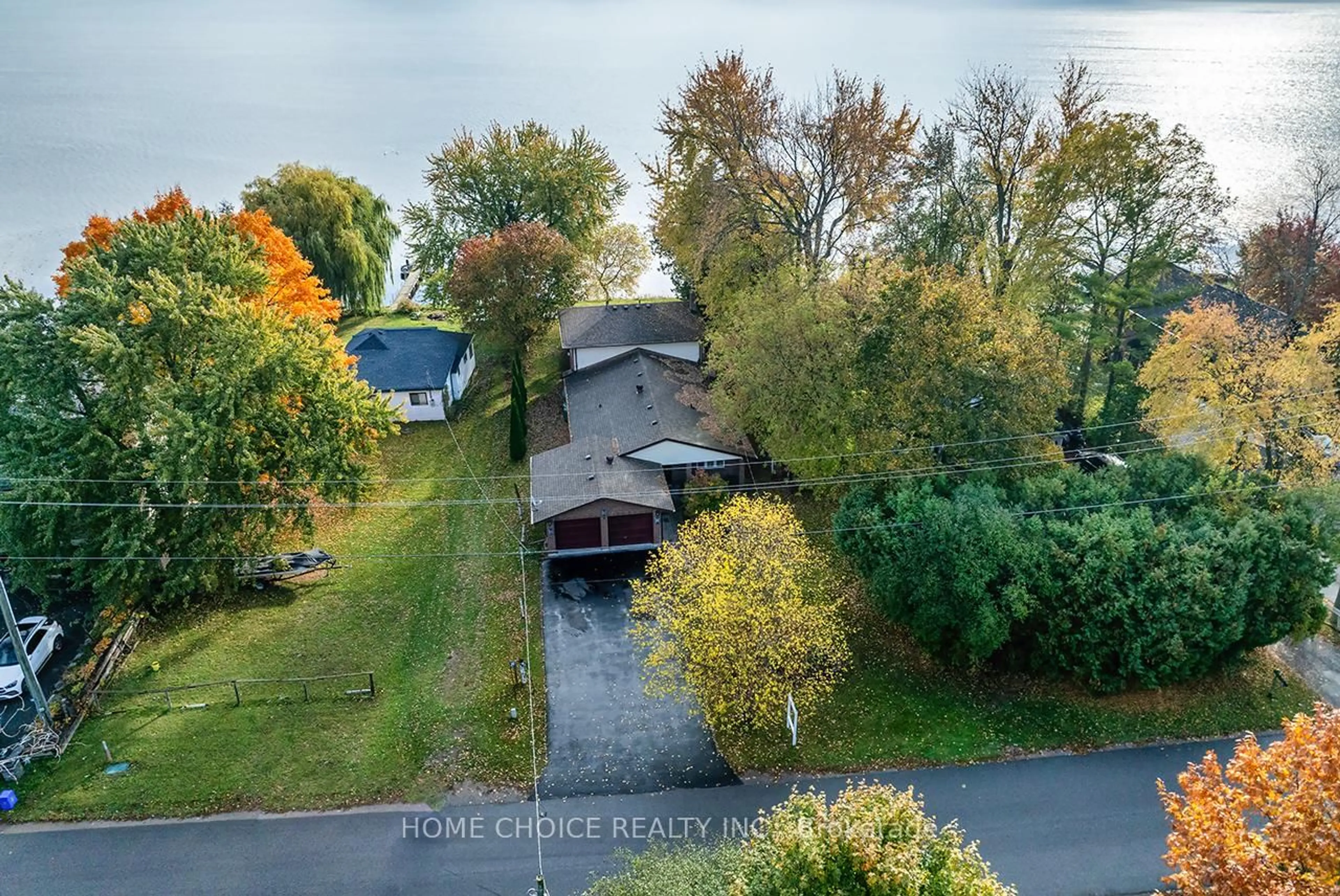 A pic from outside/outdoor area/front of a property/back of a property/a pic from drone, unknown for 275 Aldred Dr, Scugog Ontario L9L 1B6