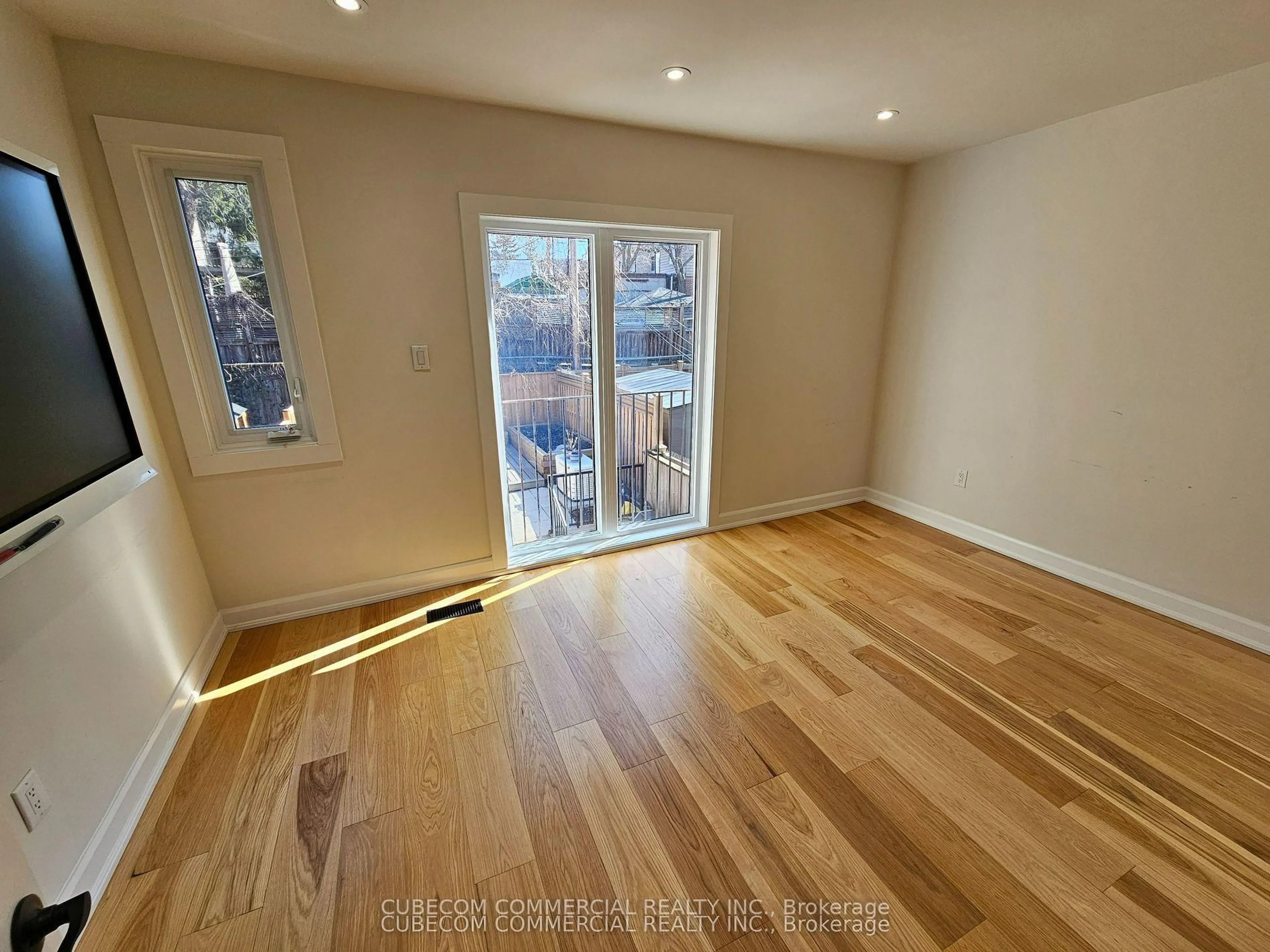 A pic of a room for 647 Logan Ave, Toronto Ontario M4K 3C4