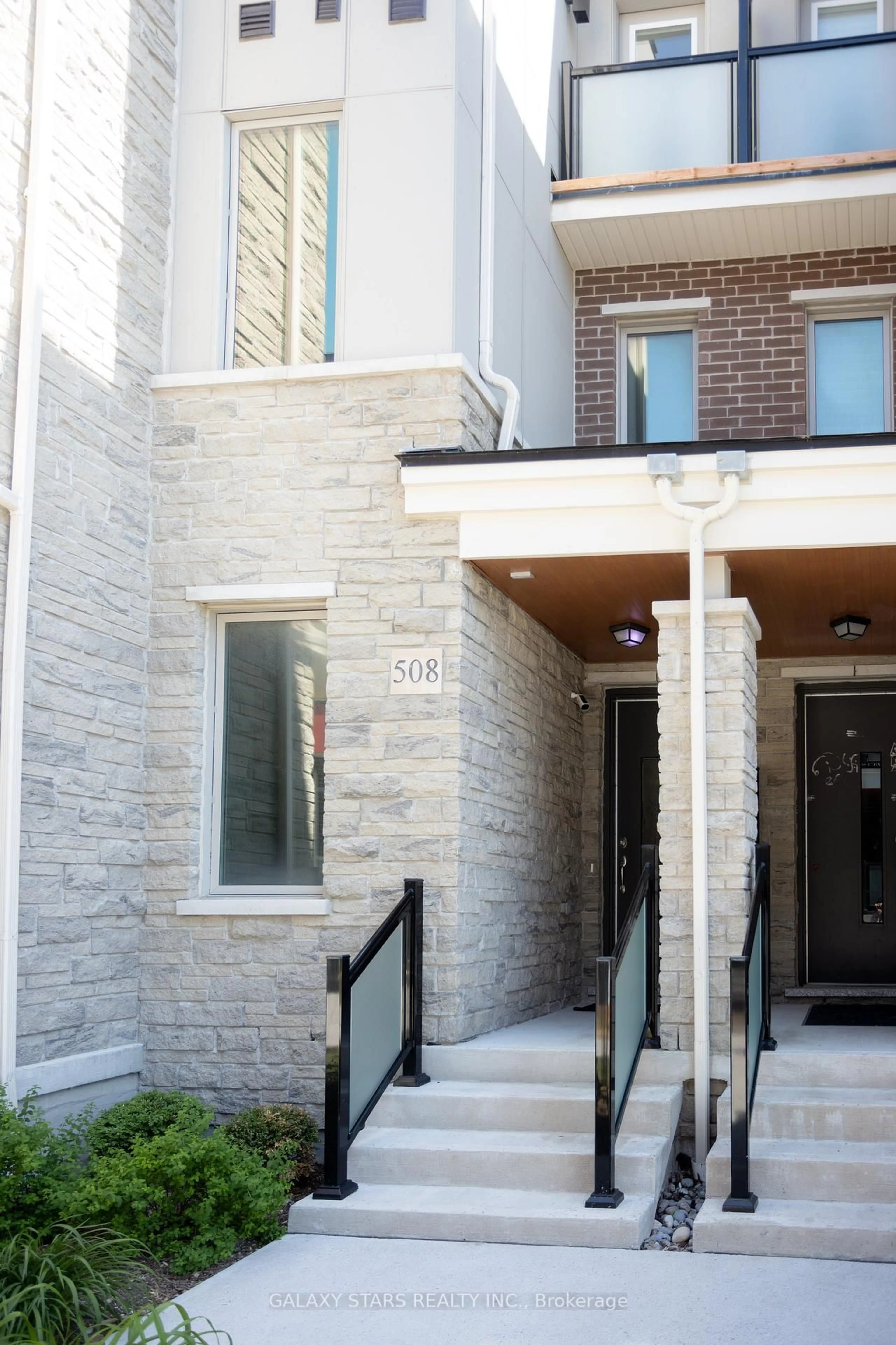Home with brick exterior material, building for 1034 Reflection Pl #508, Pickering Ontario L1X 0L1
