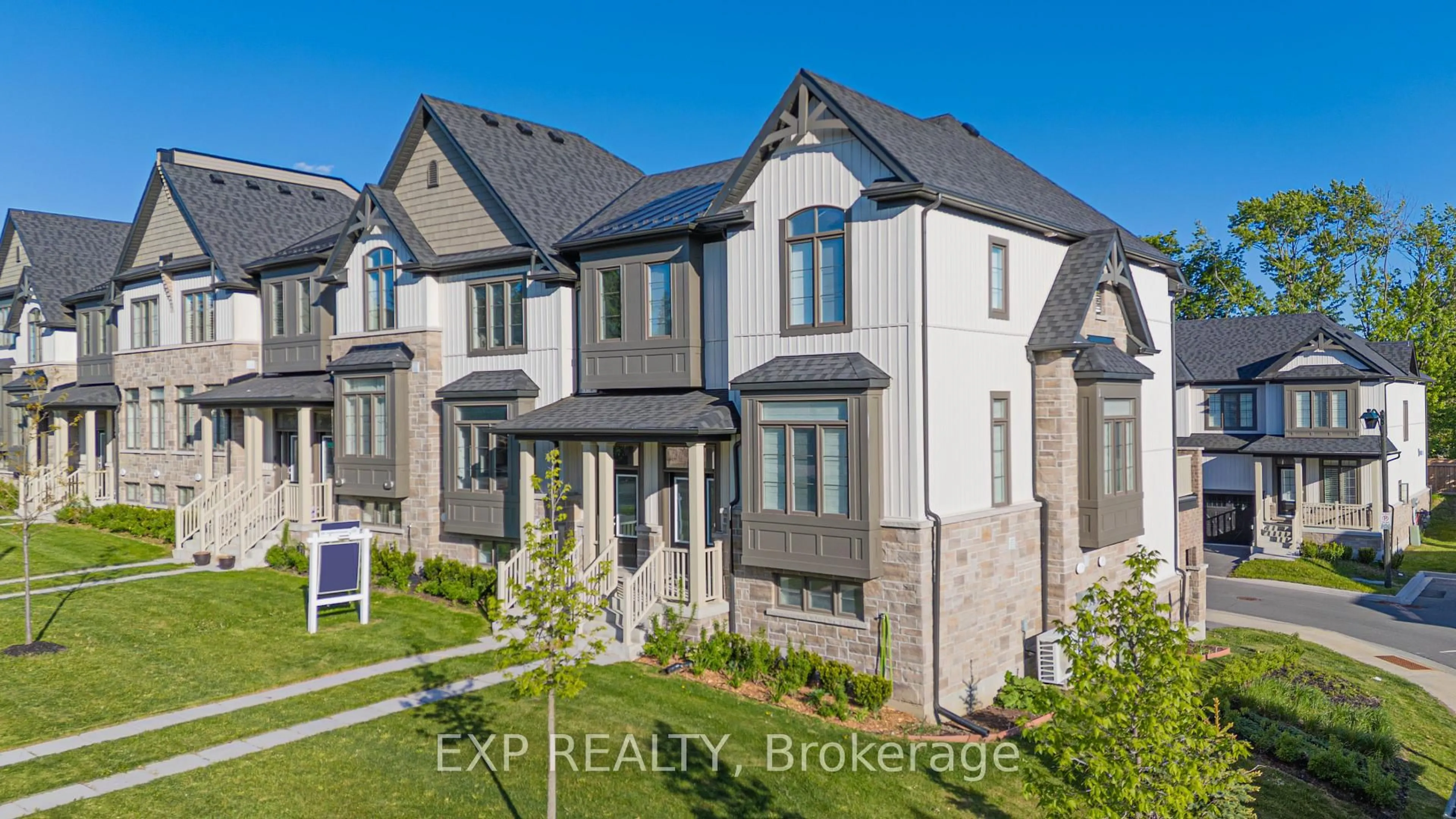 Home with brick exterior material, street for 31 Shand Lane, Scugog Ontario L9L 0C7