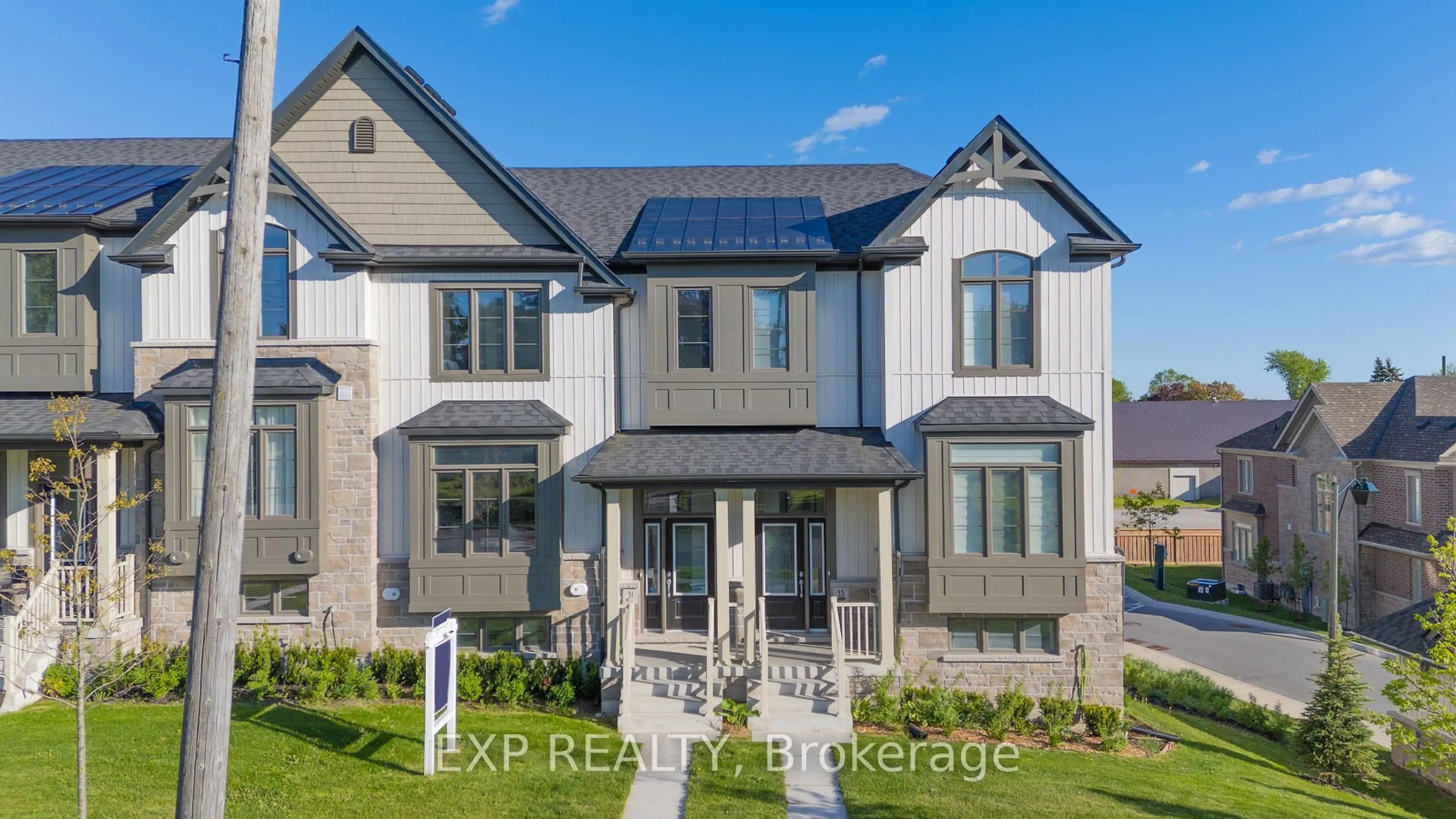 Home with brick exterior material, street for 31 Shand Lane, Scugog Ontario L9L 0C7