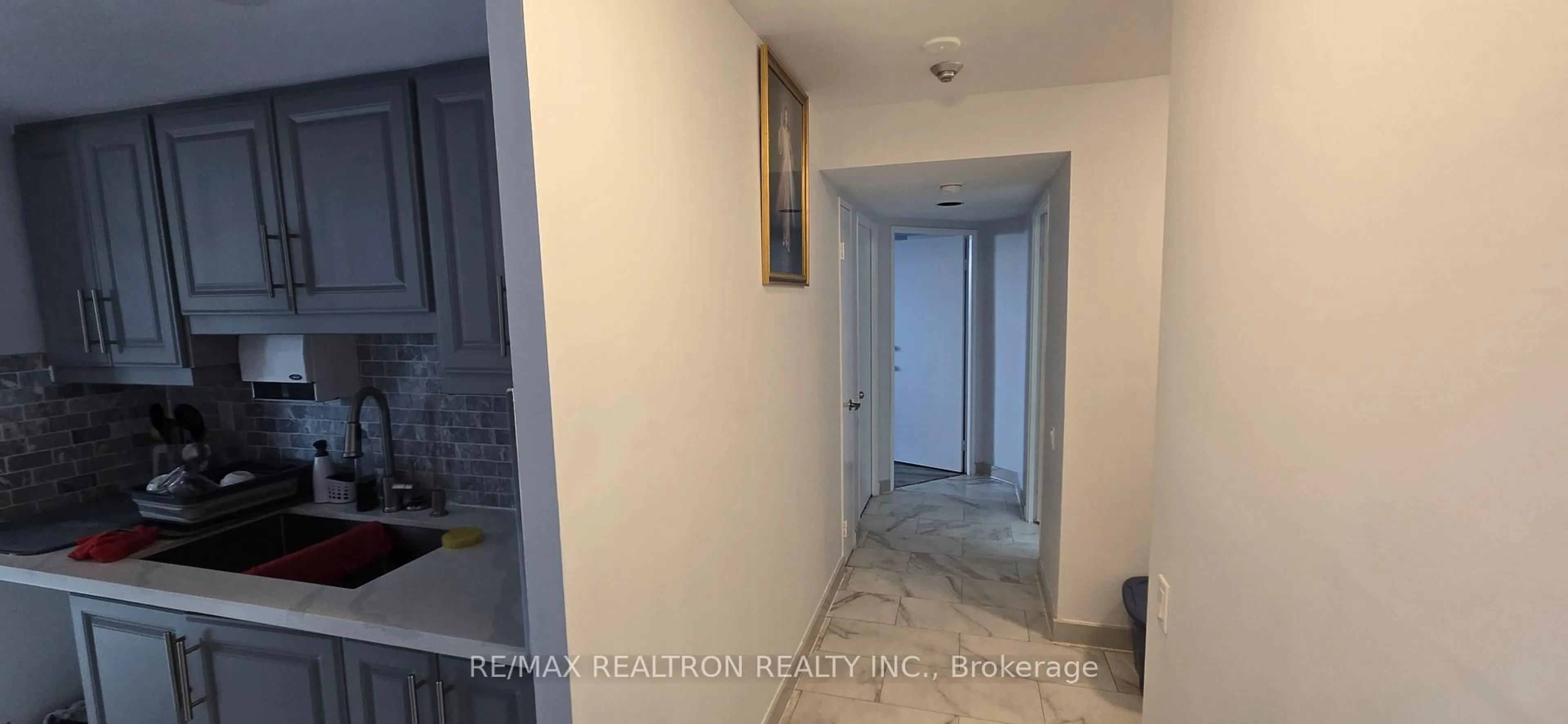 Unknown for 2466 Eglinton Ave #806, Toronto Ontario M1K 5J8