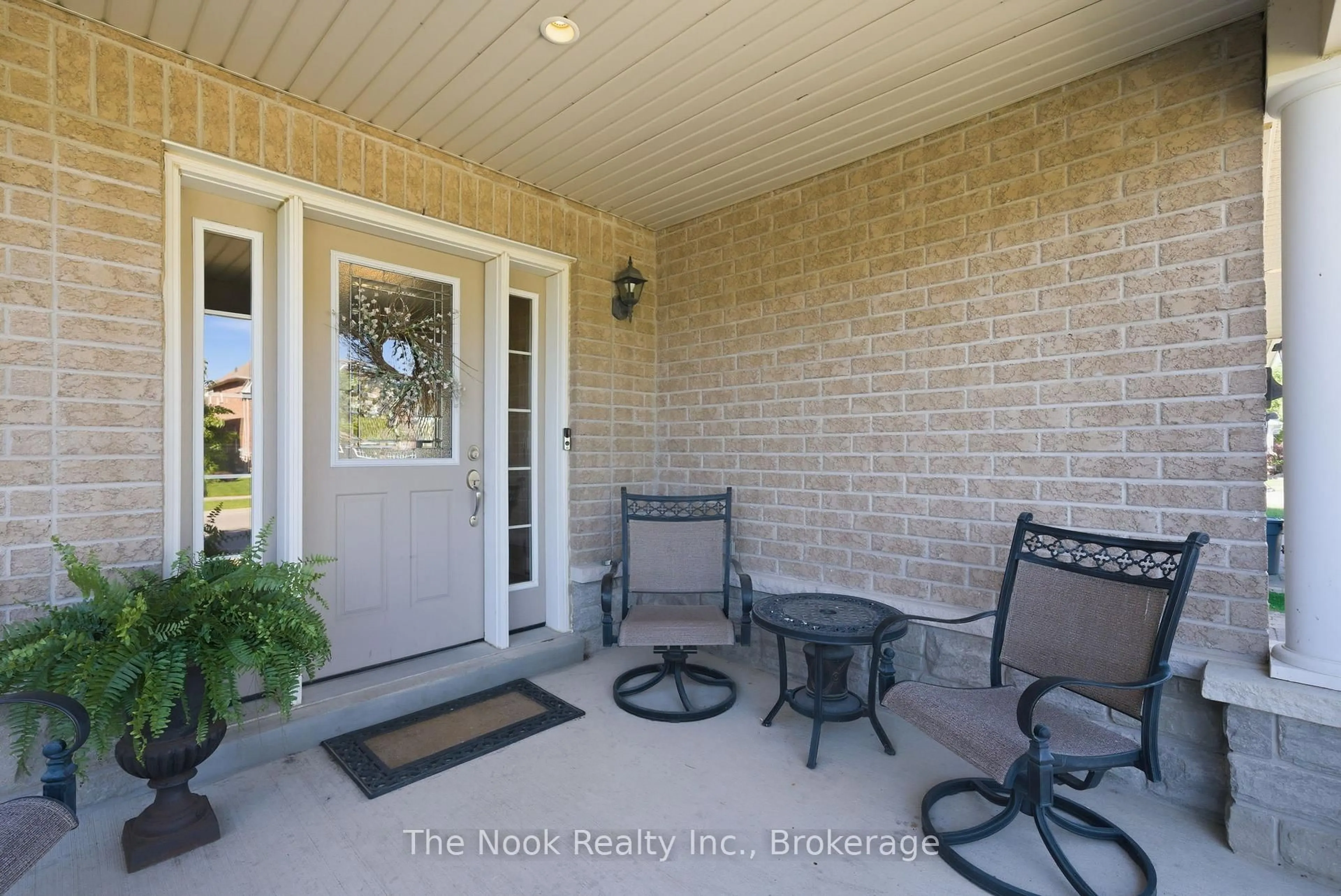 Patio, street for 337 Bons Ave, Clarington Ontario L1C 0A2