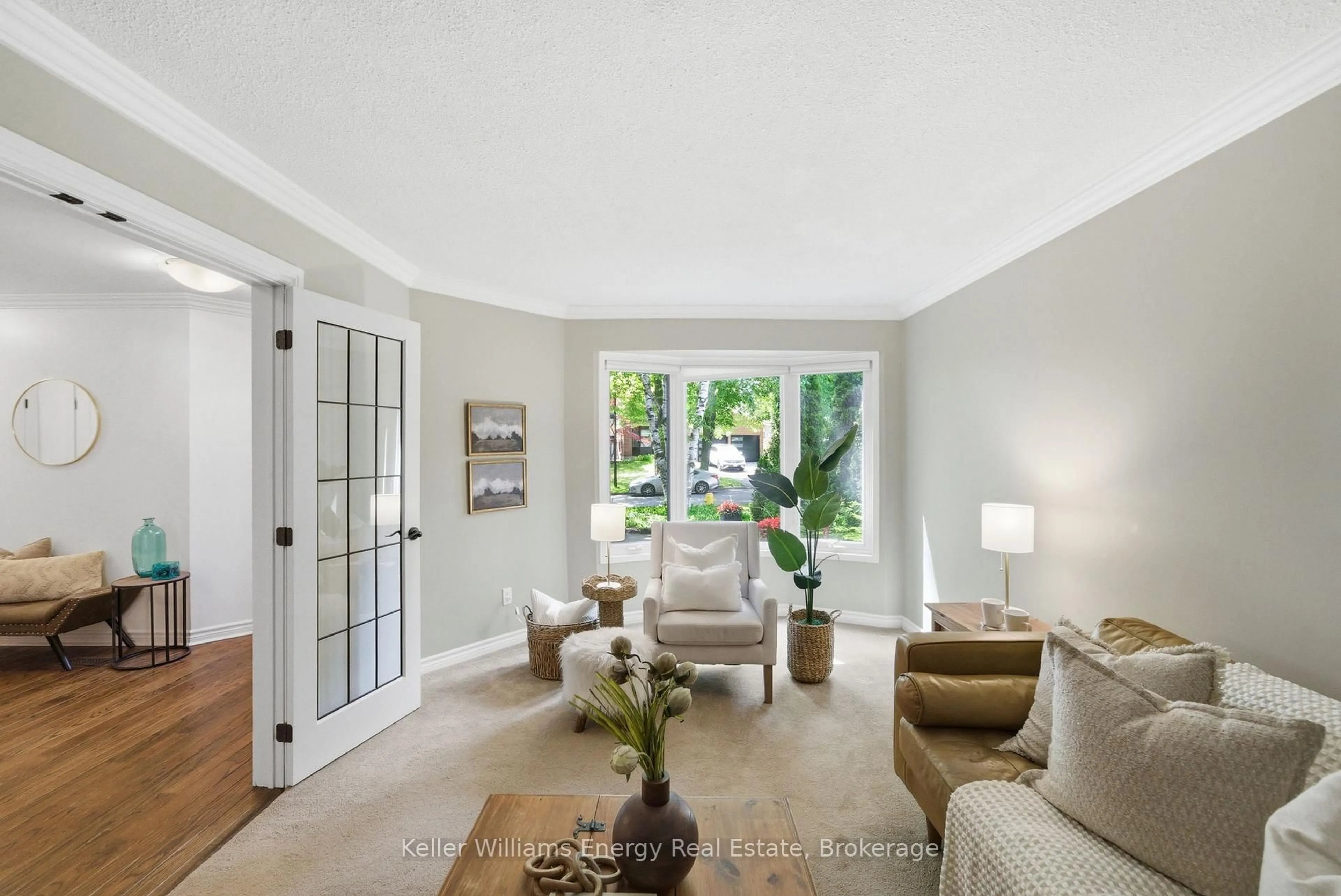 Living room with furniture, unknown for 1238 Fieldstone Circ, Pickering Ontario L1X 1B4