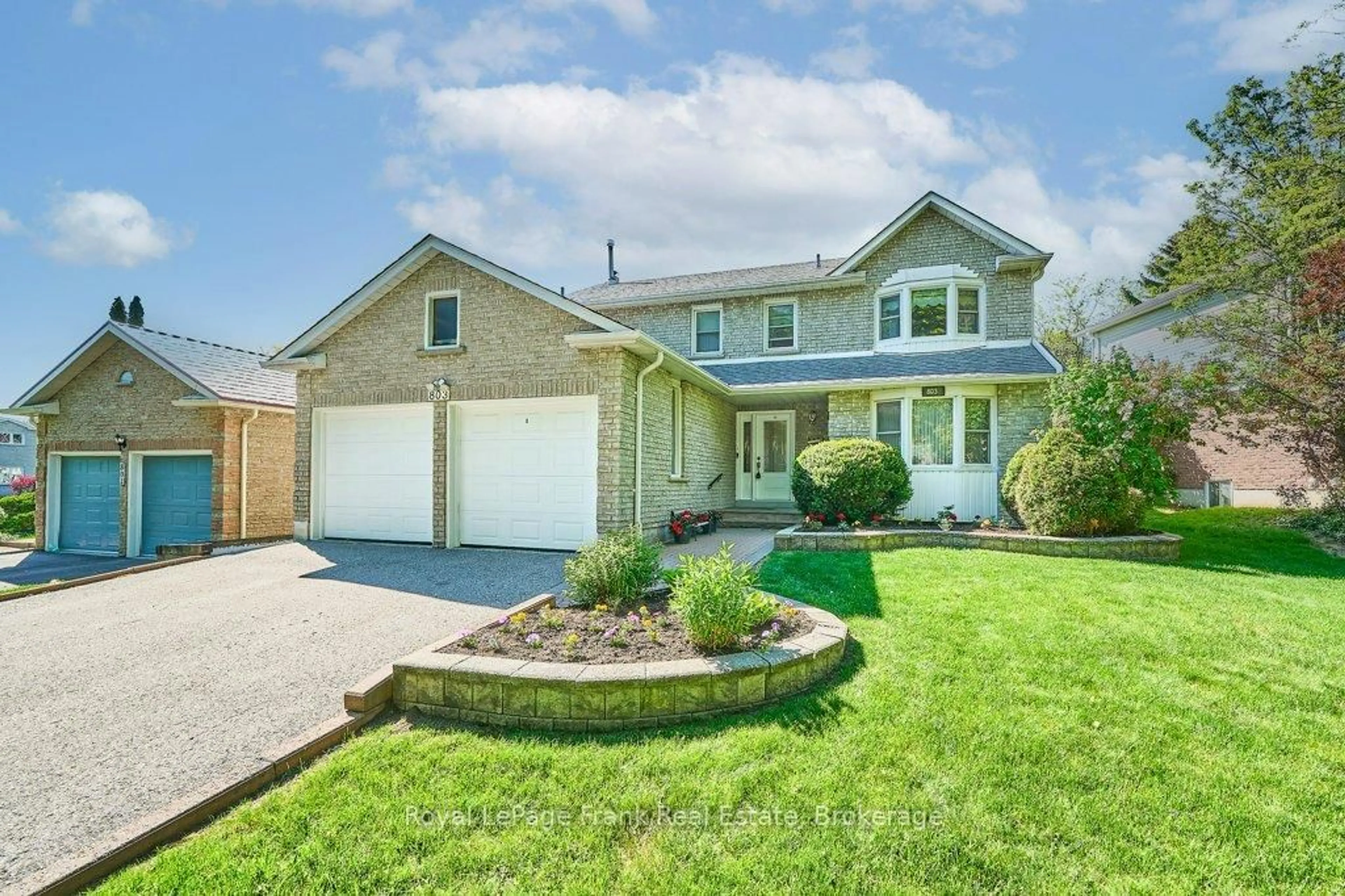 Unknown for 803 Linden Crt, Whitby Ontario L1N 7K6