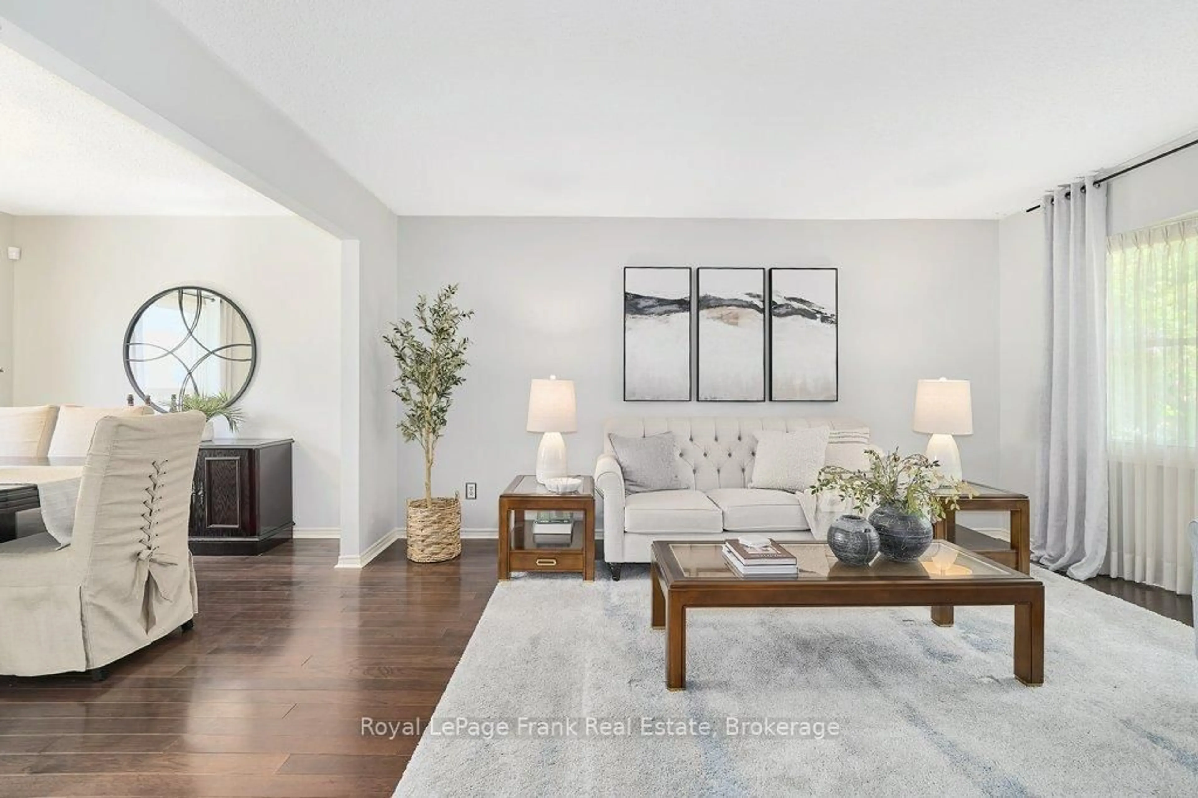 Living room with furniture, unknown for 803 Linden Crt, Whitby Ontario L1N 7K6