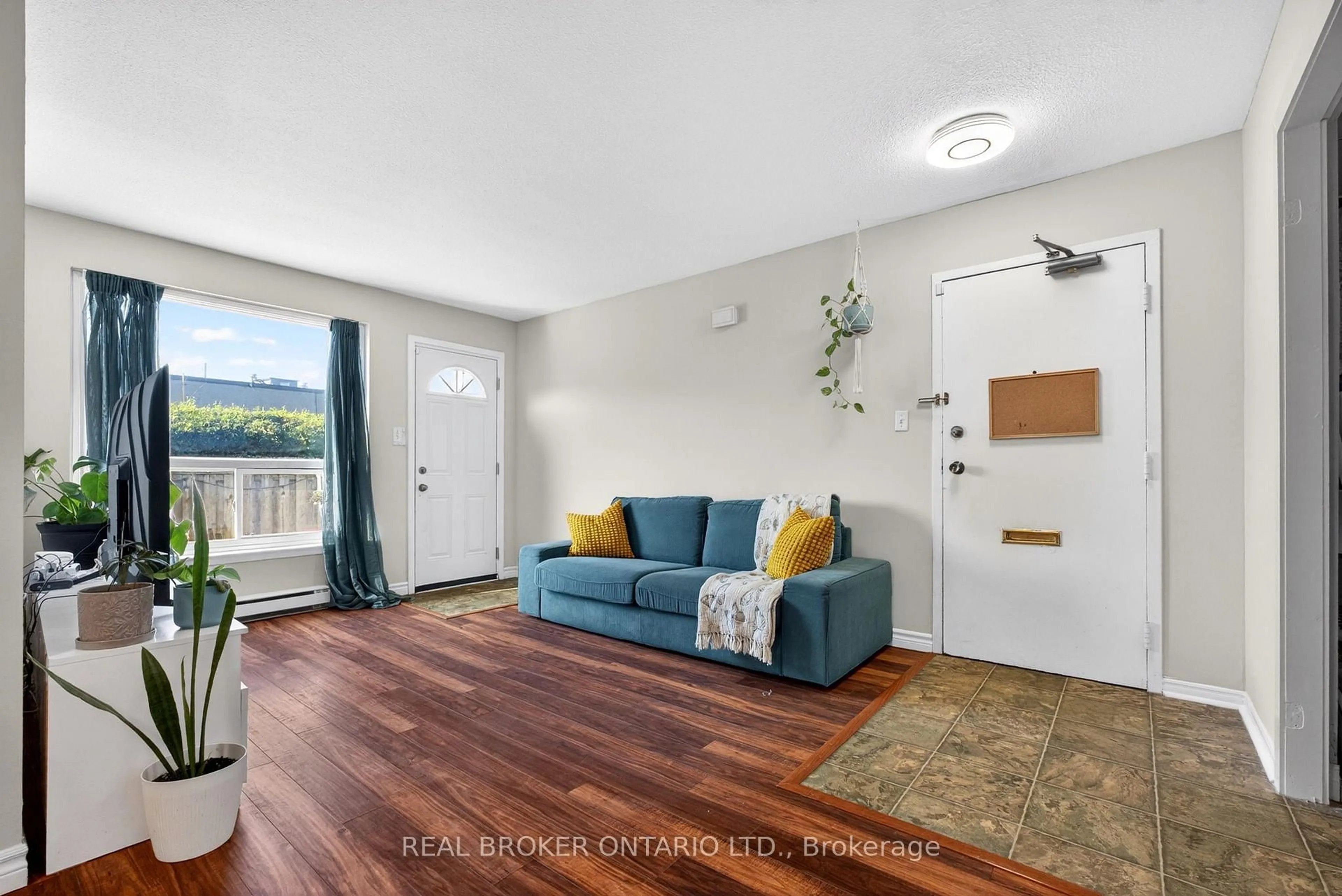 Living room with furniture, unknown for 401 Wentworth St #53, Oshawa Ontario L1J 6J1
