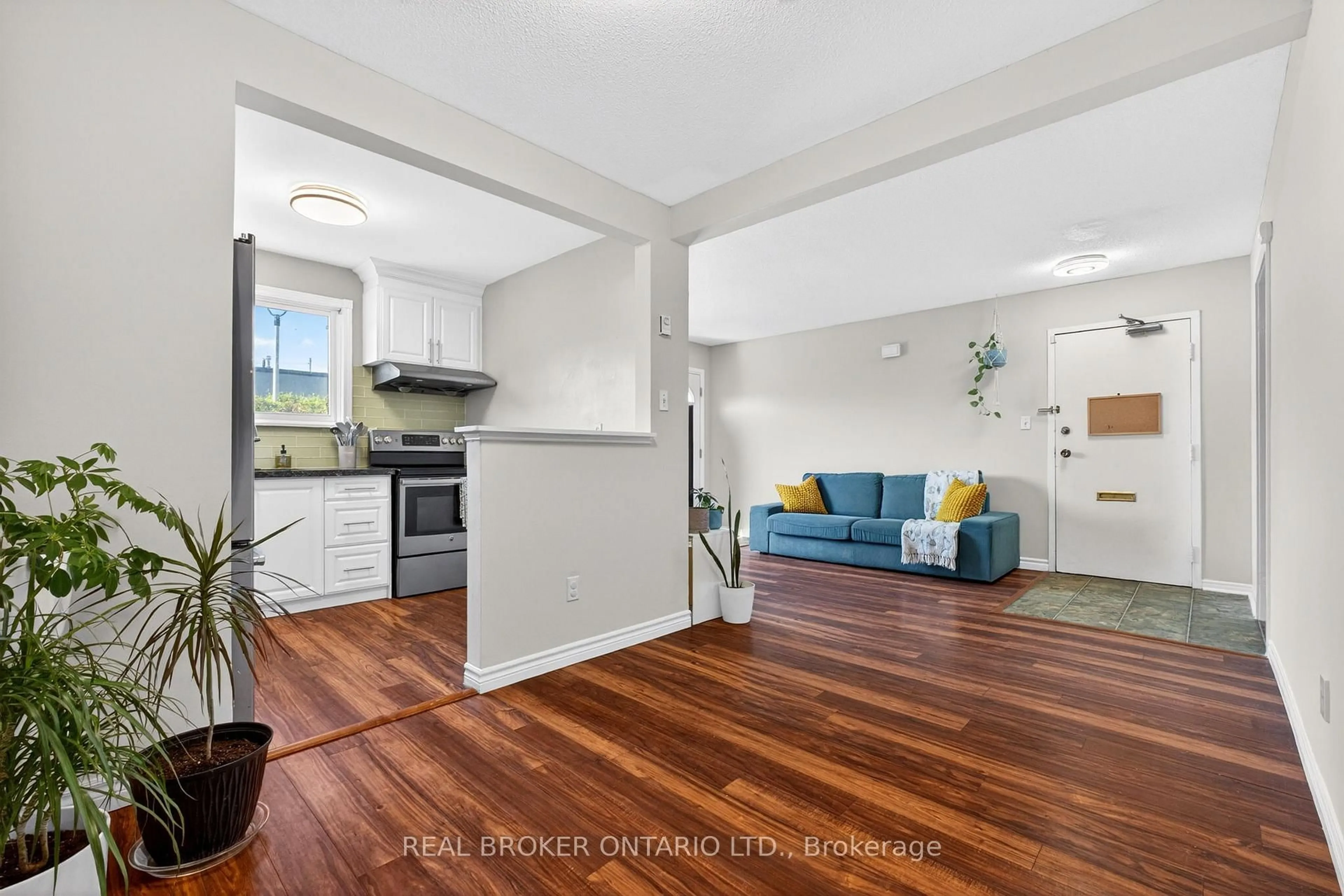 Open concept kitchen, unknown for 401 Wentworth St #53, Oshawa Ontario L1J 6J1