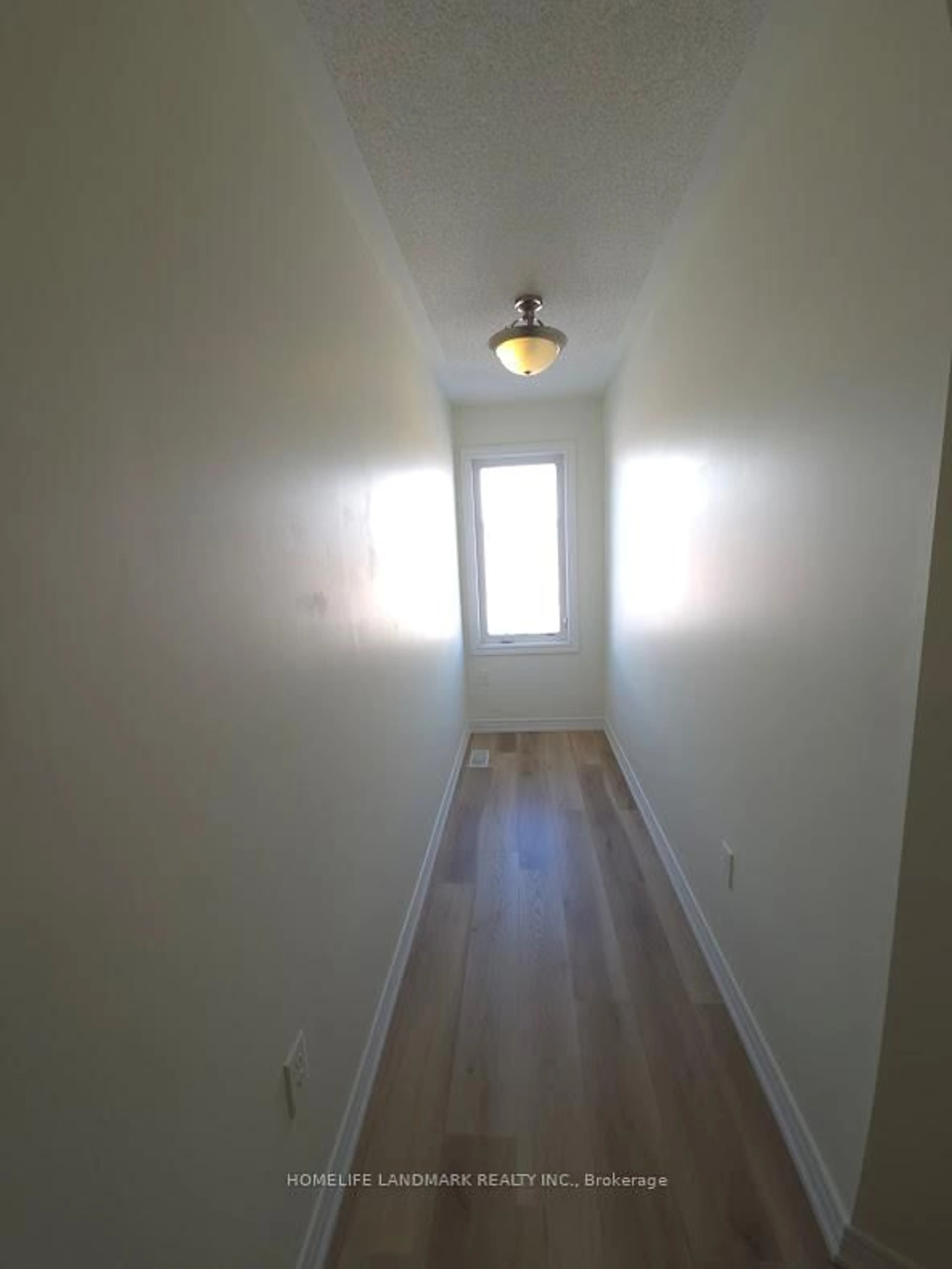 A pic of a room for 12 kawneer Terr, Toronto Ontario M1P 0C3