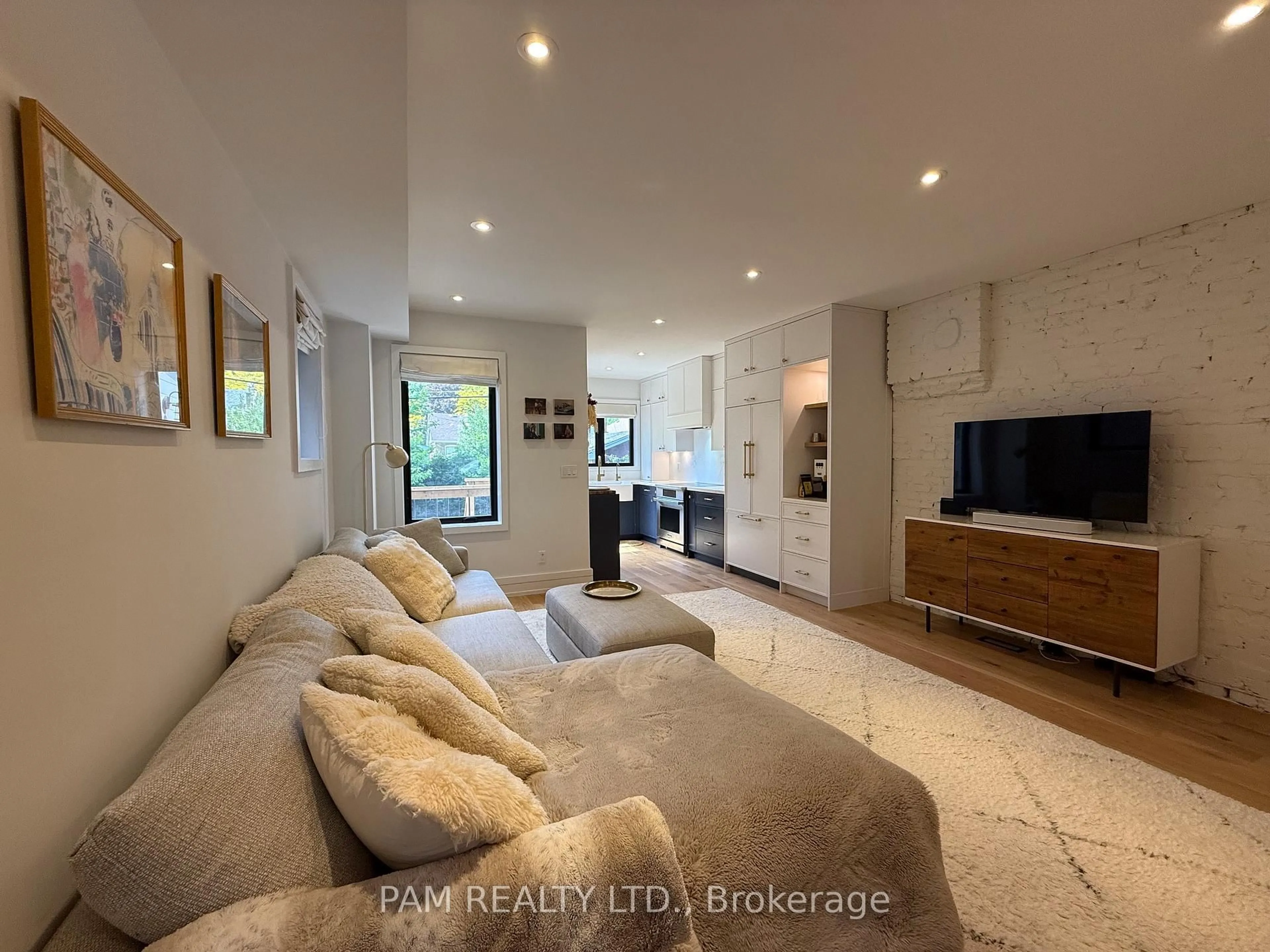 Living room with furniture, unknown for 356 Milverton Blvd, Toronto Ontario M4J 1V9