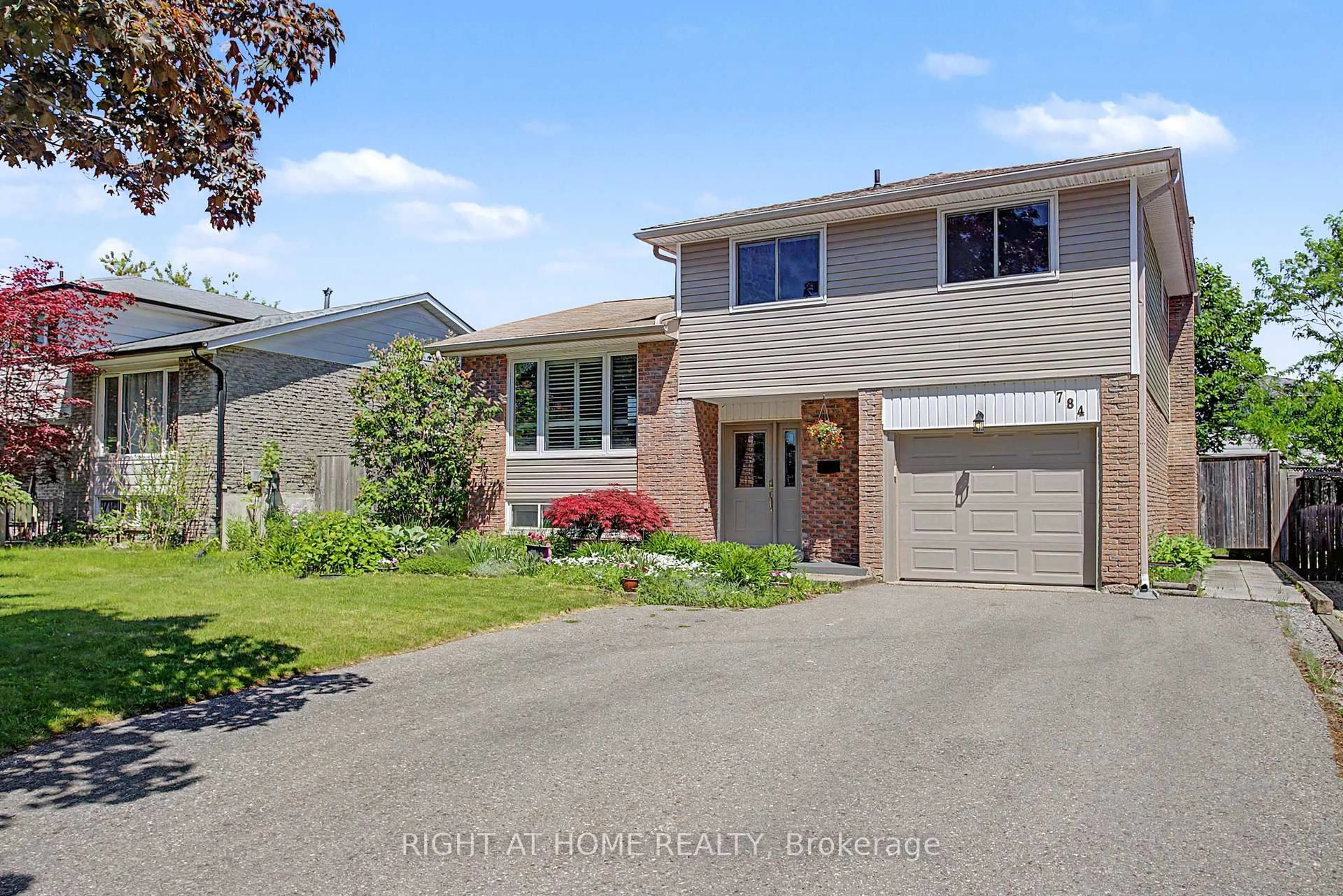 Home with brick exterior material, street for 784 Rodney Crt, Oshawa Ontario L1G 6V7