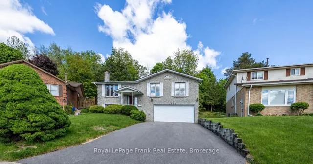 311 Cumberland Crt, Oshawa 2
