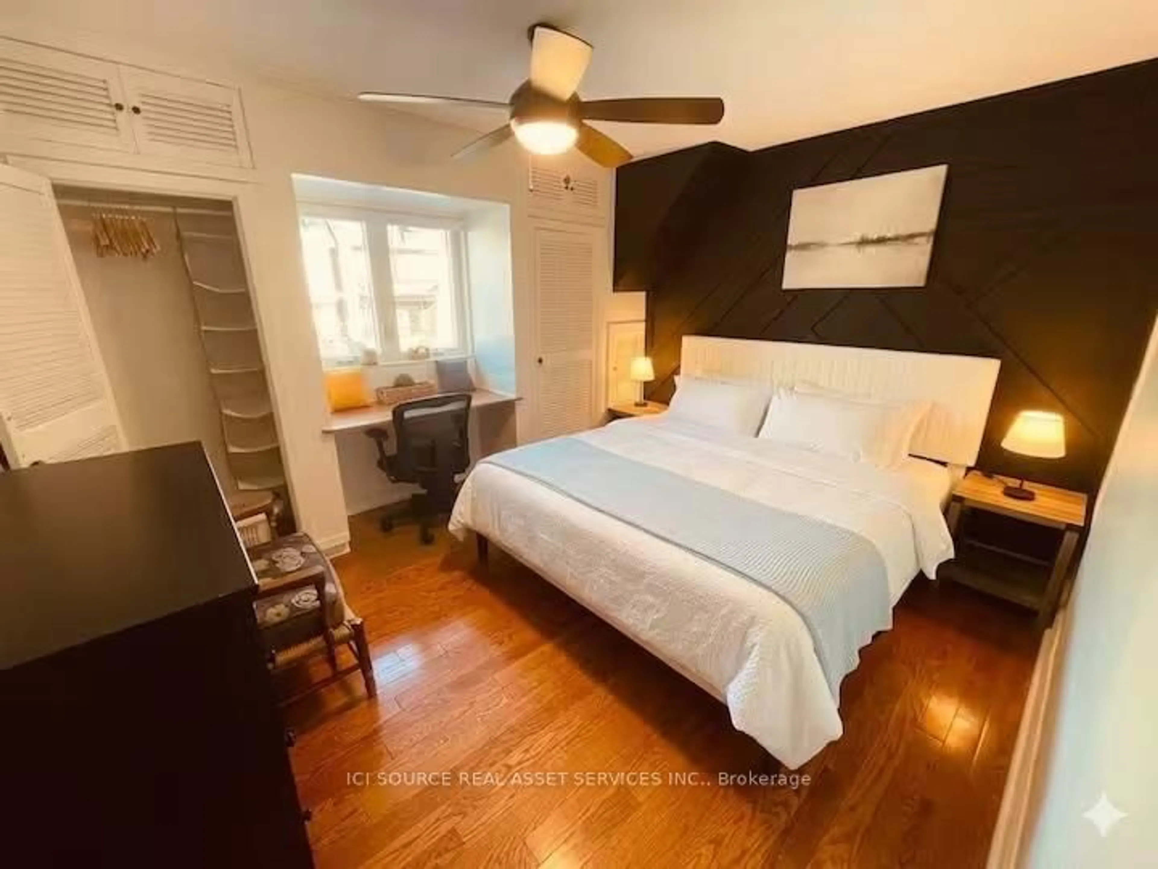 A pic of a room for 91 Alton Ave, Toronto Ontario M4L 2M3
