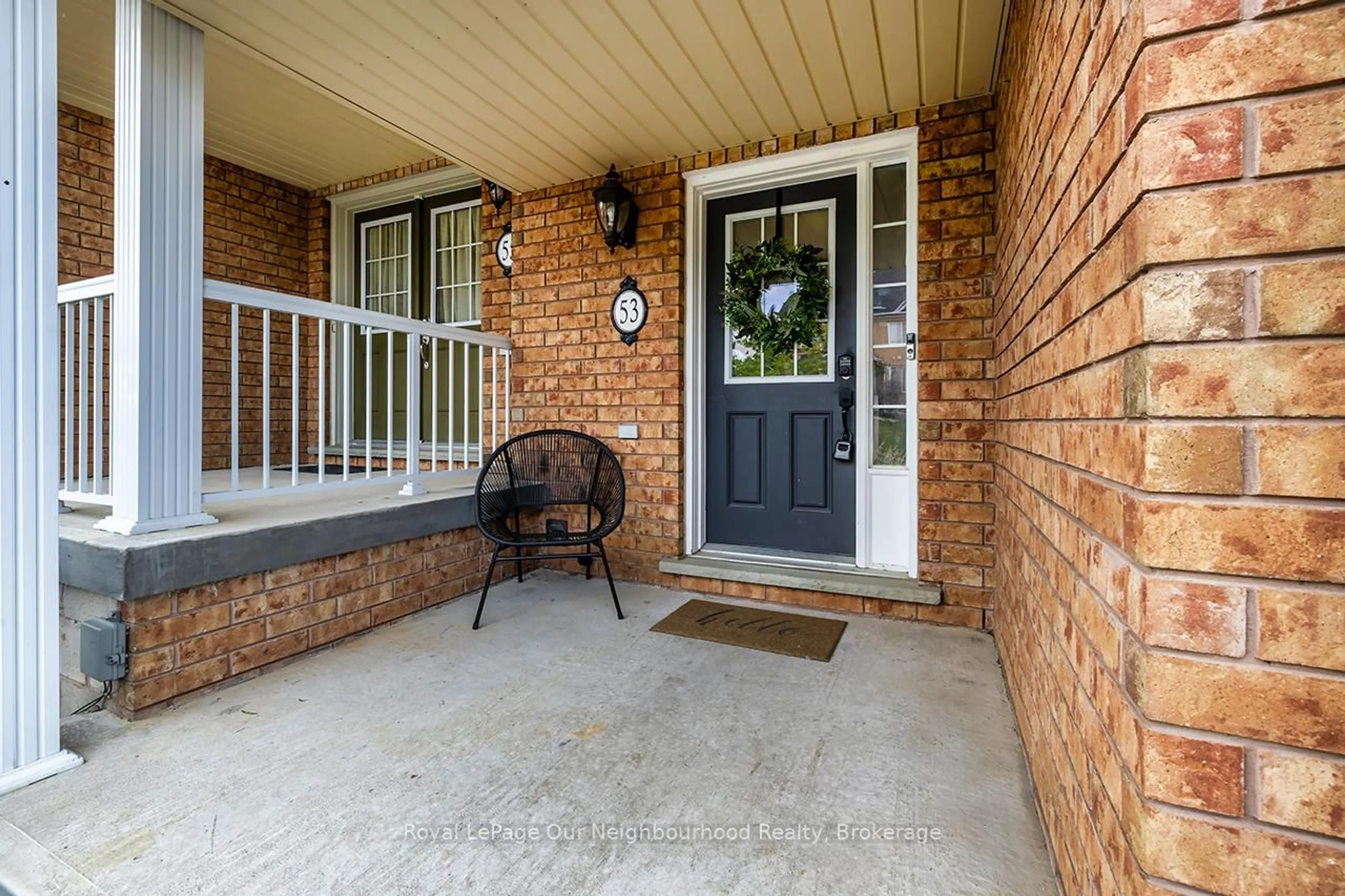 Indoor entryway for 53 Kersey Cres, Clarington Ontario L1E 0A5