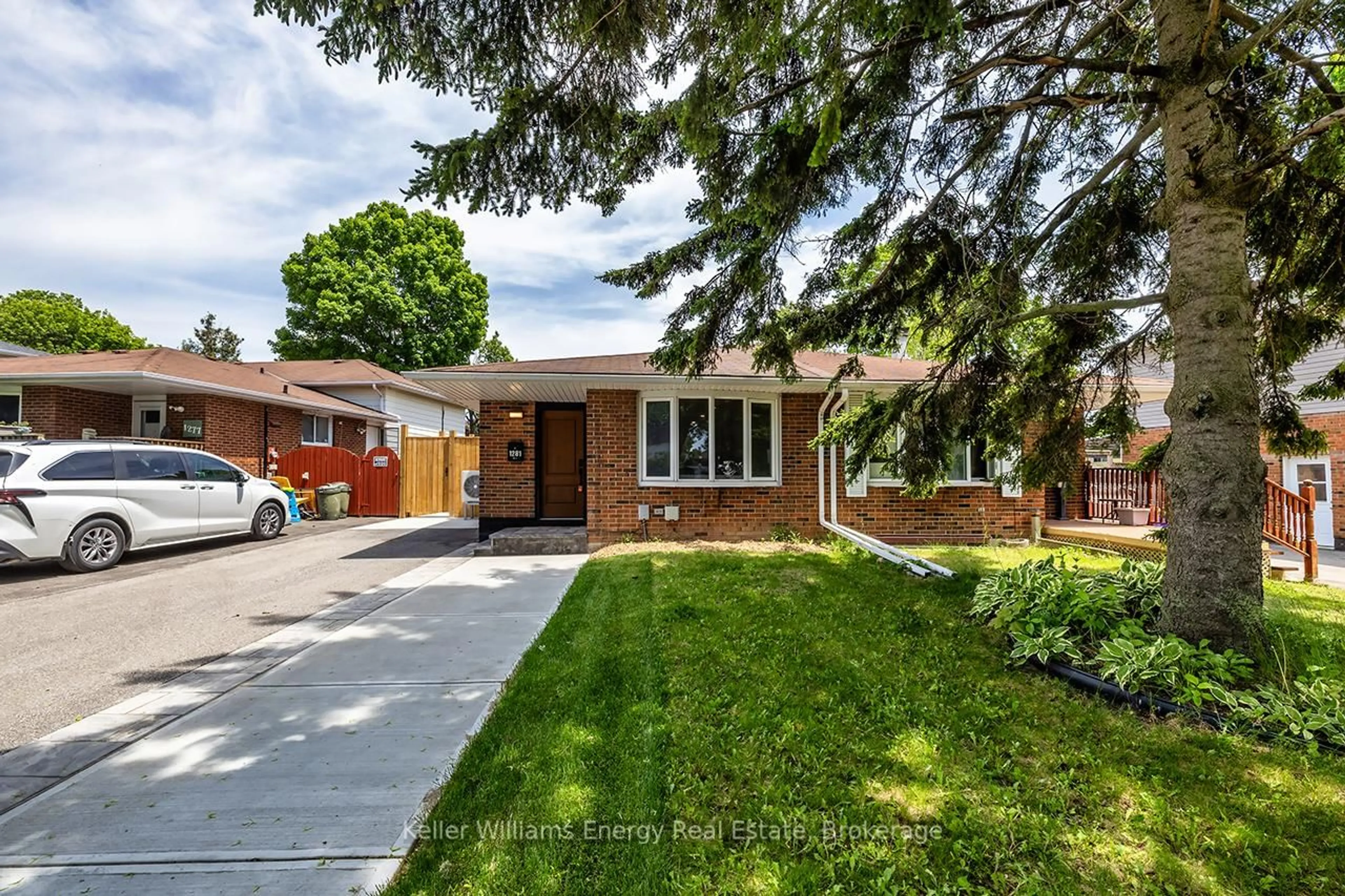 Home with brick exterior material, street for 1281 Oxford St, Oshawa Ontario L1J 3W5