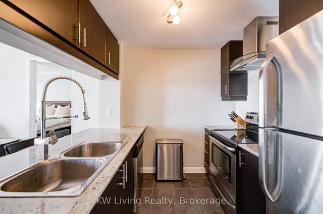 25 Town Centre Crt #PH3606, Toronto 5