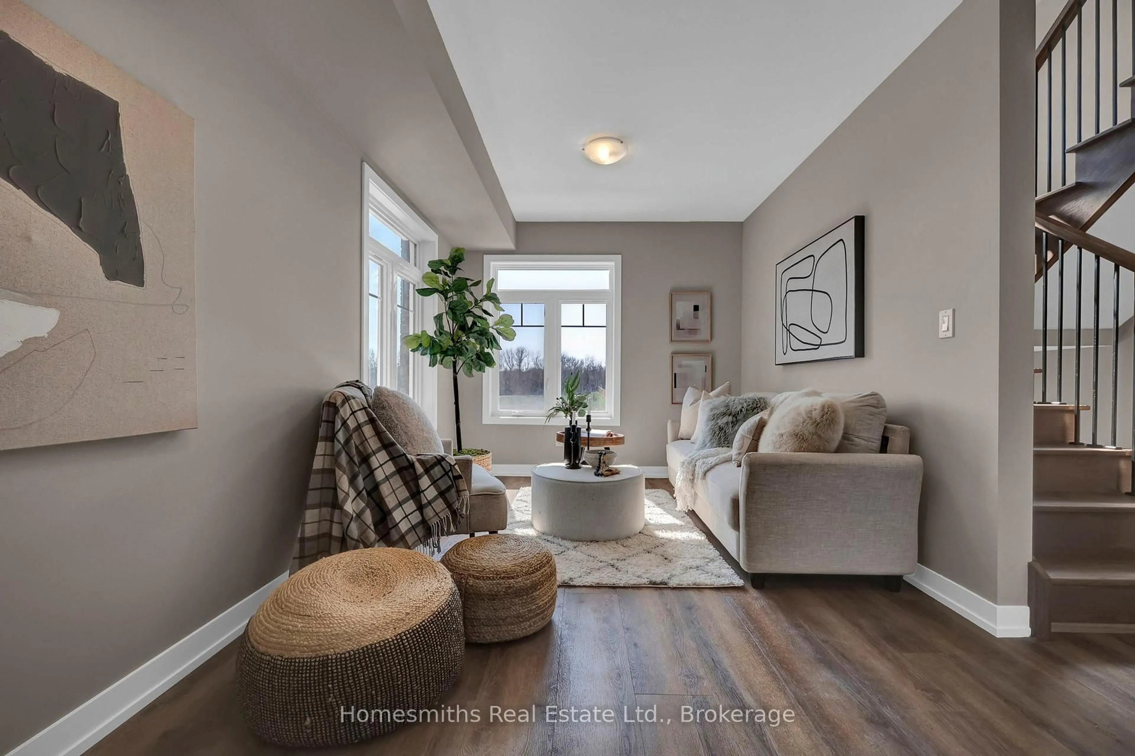 Indoor entryway for 23 Addyman Cres, Clarington Ontario L1B 0X1