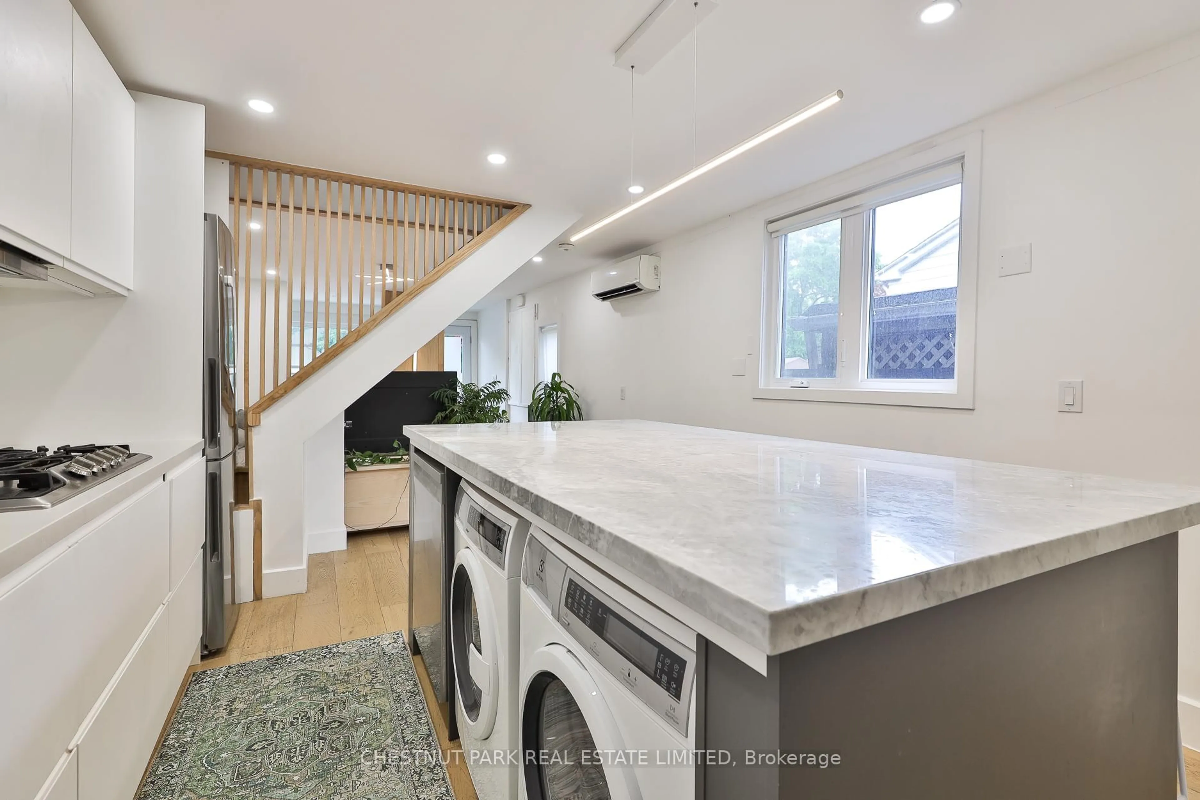 Unknown for 119 Craven Rd, Toronto Ontario M4L 2Z4