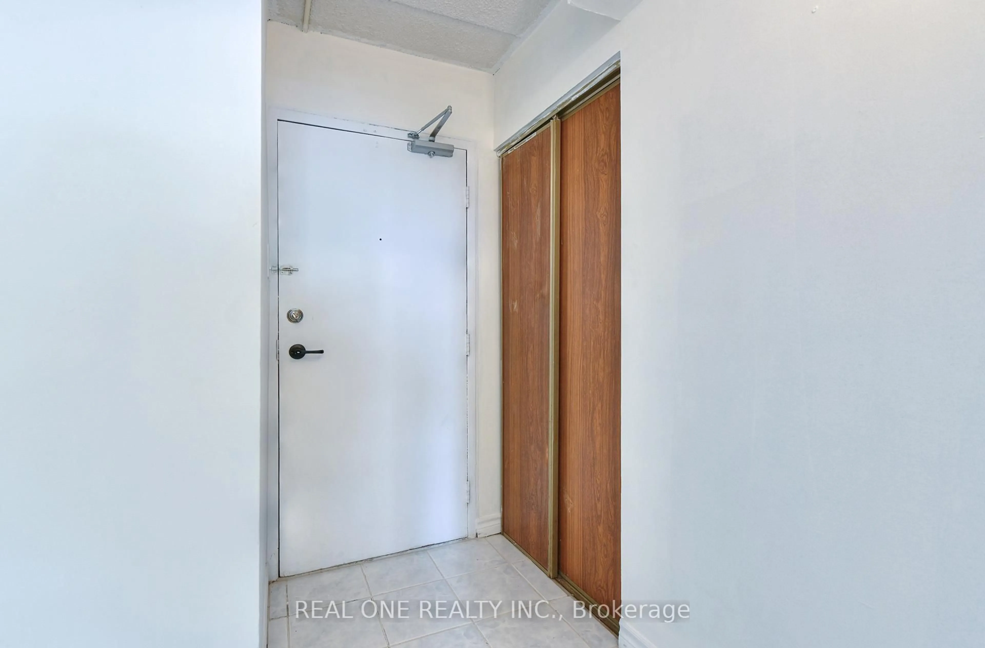 Unknown for 207 Galloway Rd #602, Toronto Ontario M1E 4X3