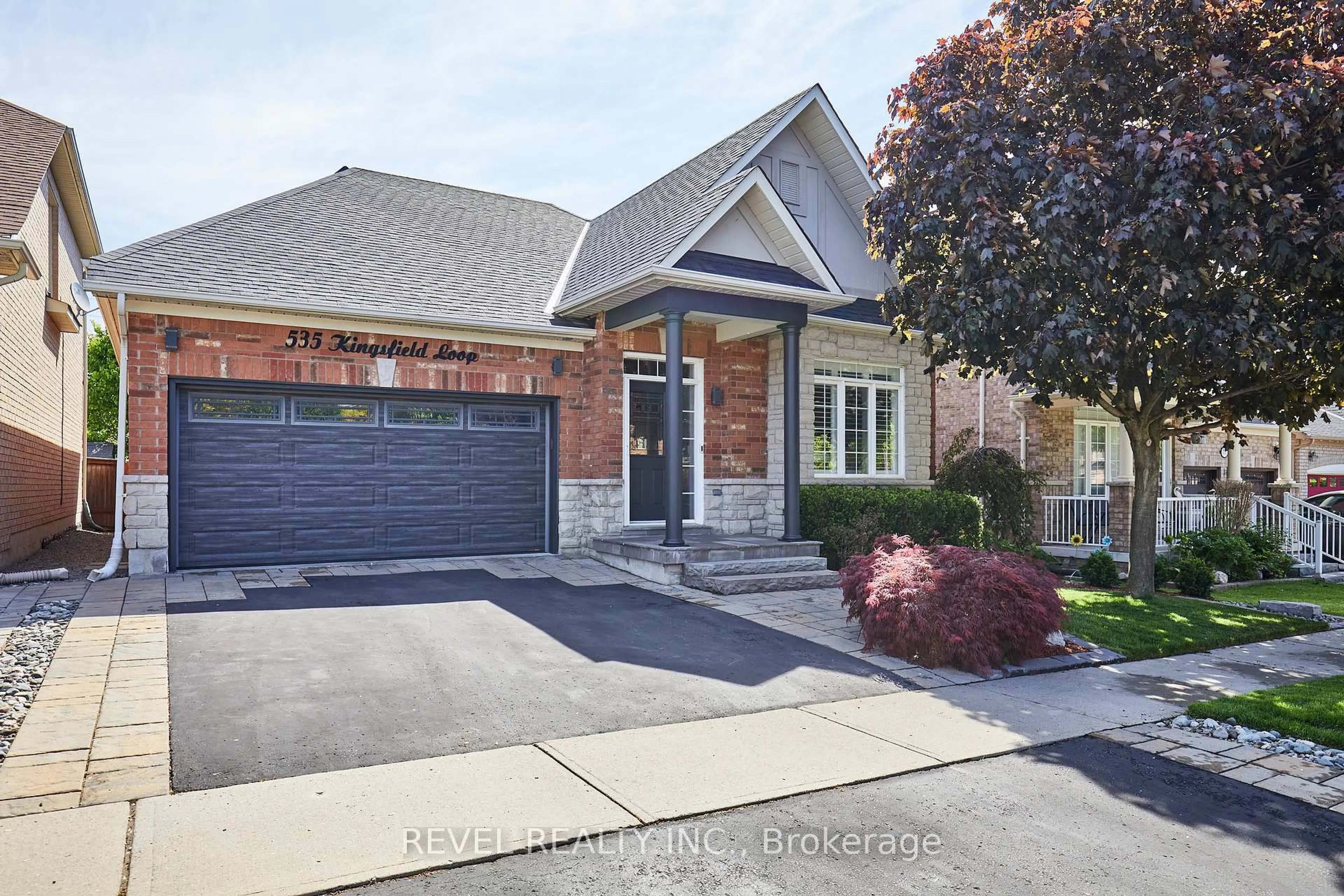 Home with brick exterior material, street for 535 Kingsfield Loop, Oshawa Ontario L1K 0H8