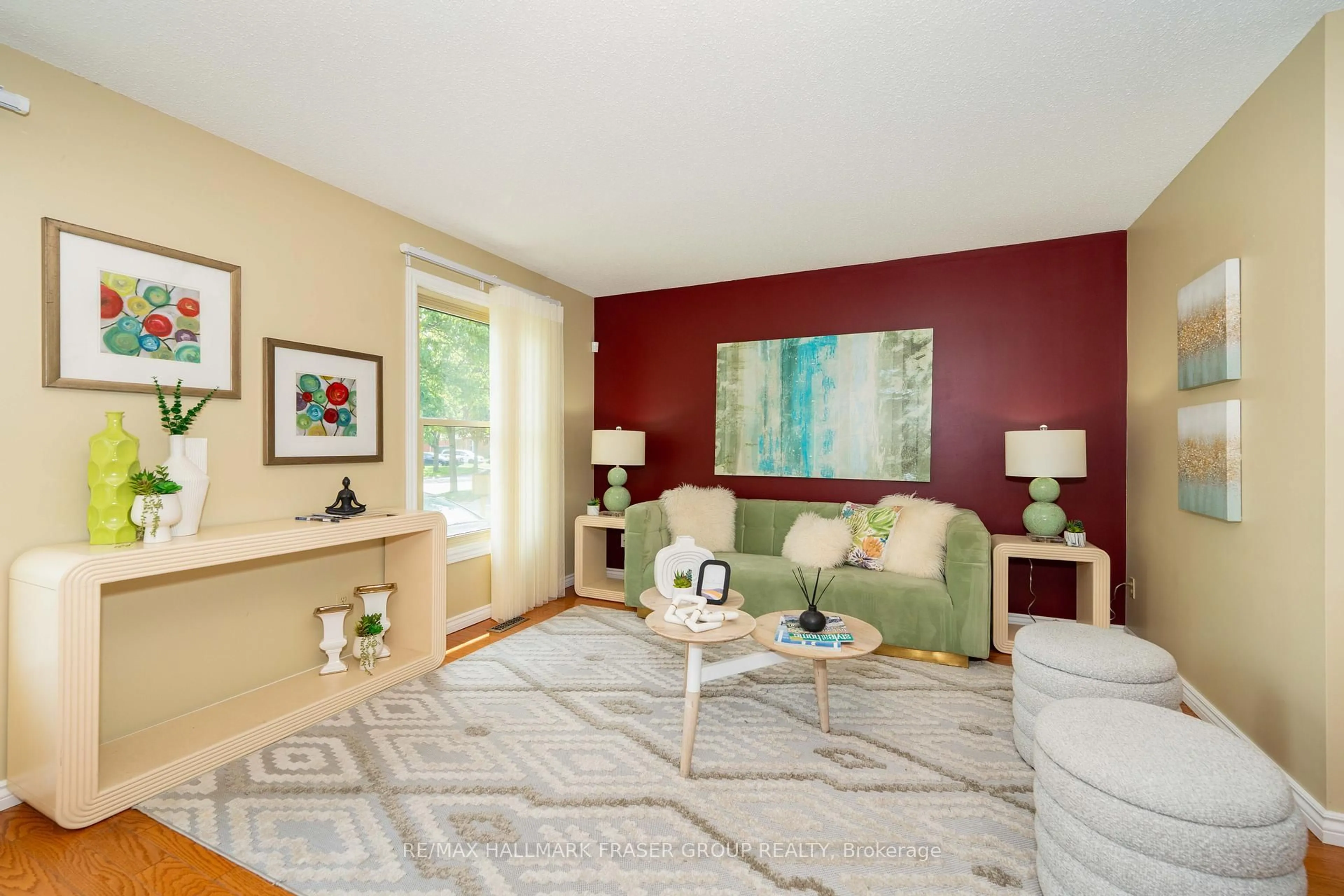 Living room with furniture, unknown for 59 Regency Cres, Whitby Ontario L1N 7K8
