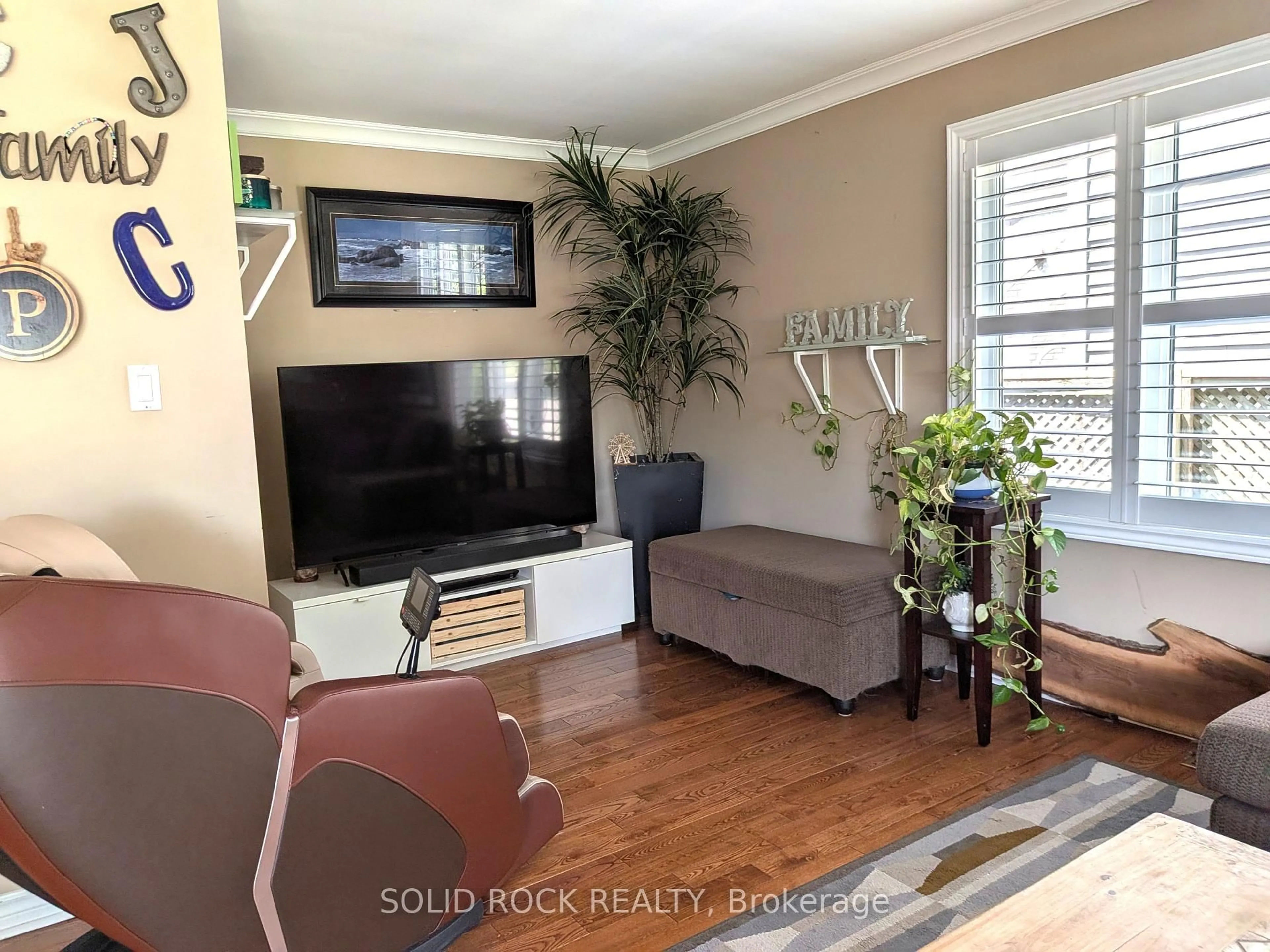 A pic of a room for 68 Cree Ave, Toronto Ontario M1M 1Z6