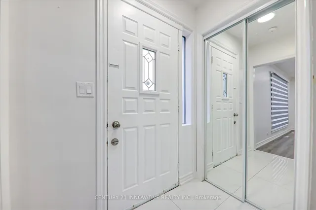 35 Cotton Ave, Toronto 5