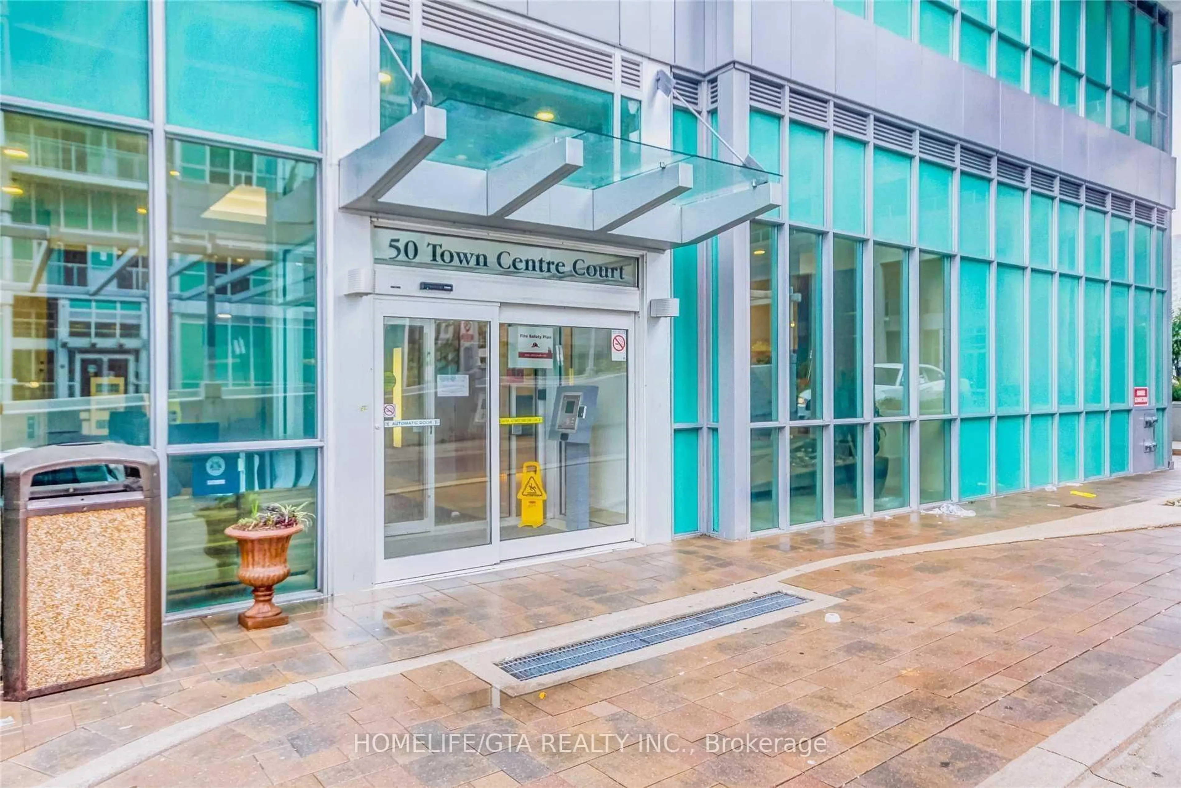 Indoor foyer for 50 Town Centre Crt #1511, Toronto Ontario M1P 0A9