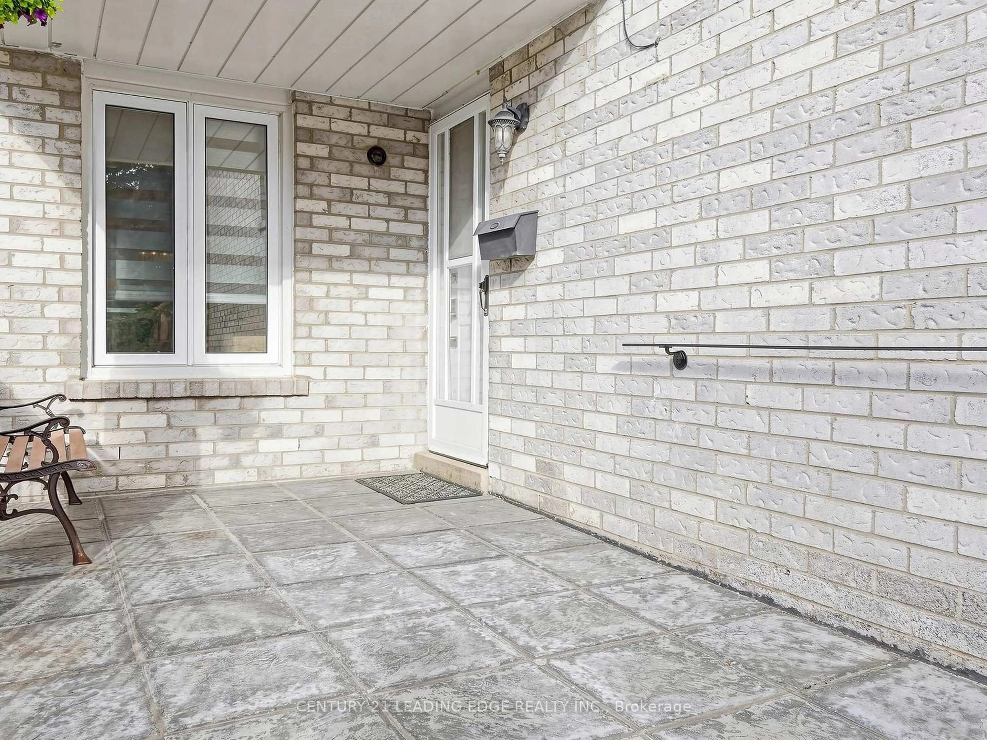 Patio, street for 19 Deverill Cres, Ajax Ontario L1T 1S7