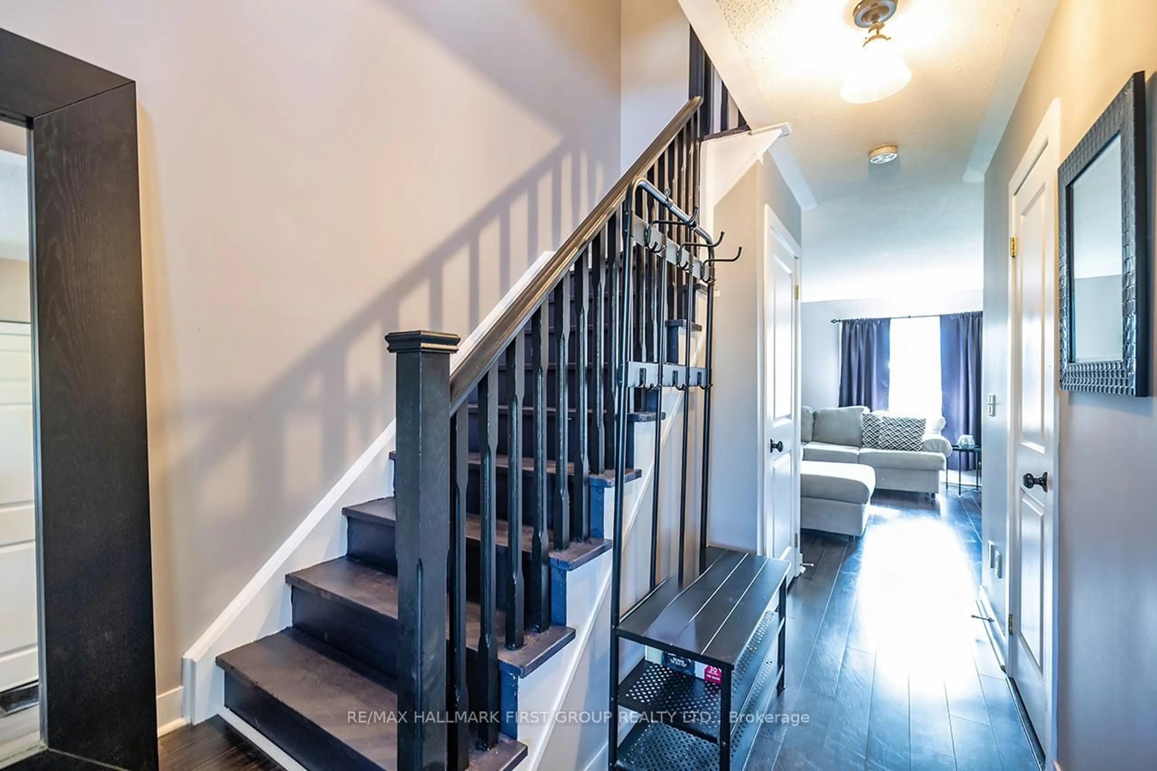 Unknown for 38 Allworth Cres, Clarington Ontario L1C 0B3