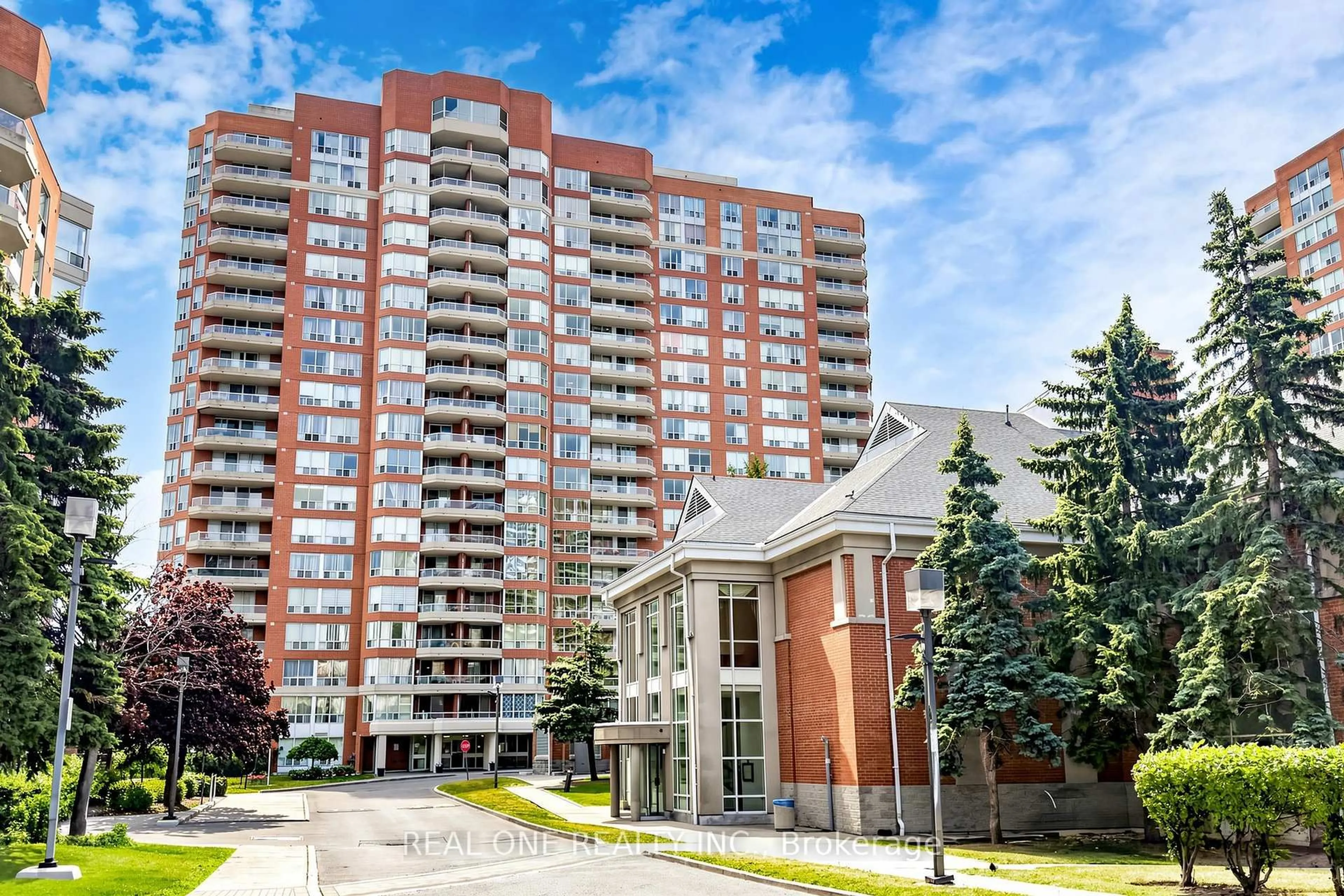 Patio, building for 410 Mclevin Ave #1612, Toronto Ontario M1B 5J5