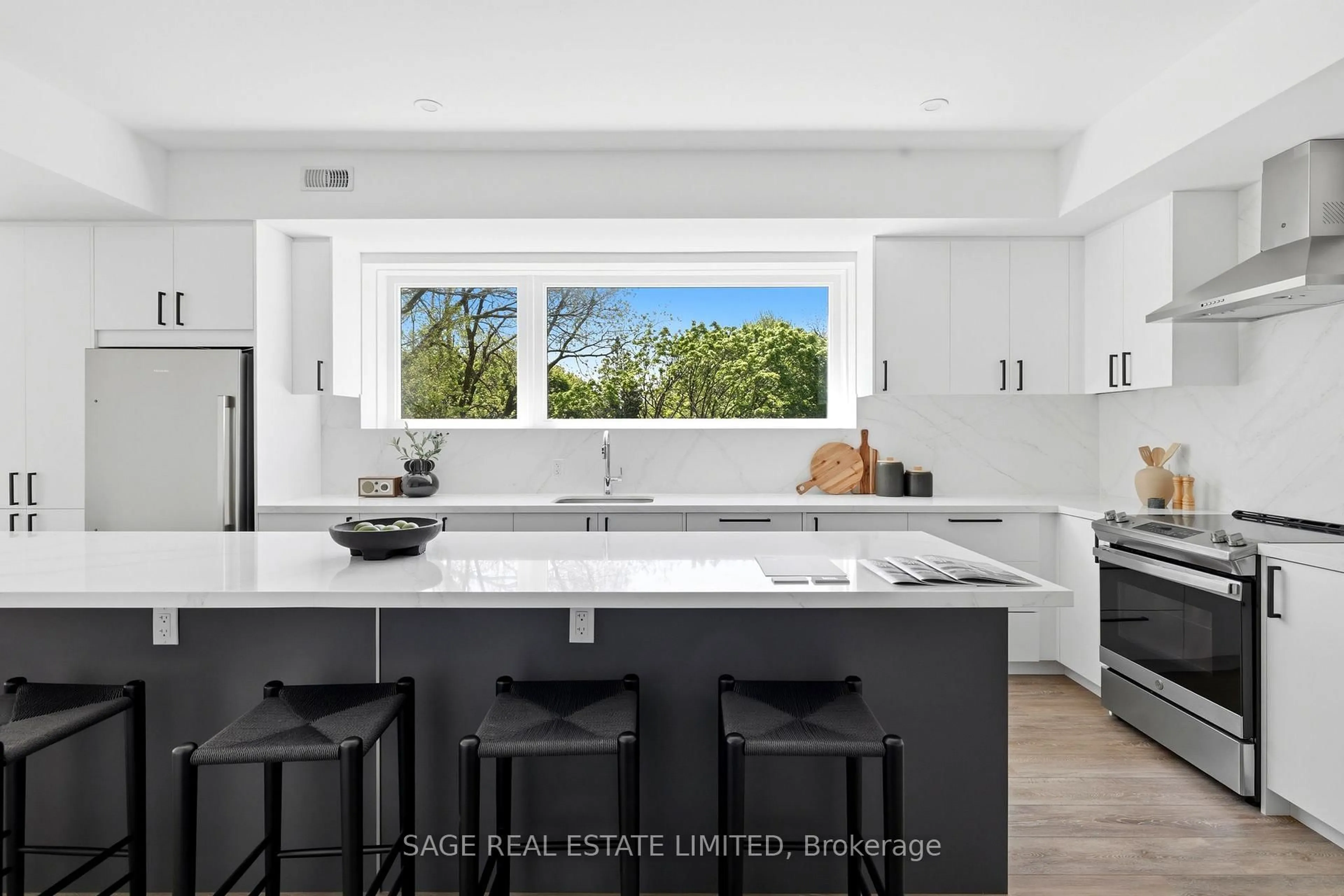Contemporary kitchen, unknown for 35 Birchcliff Ave #21, Toronto Ontario M1N 0C1