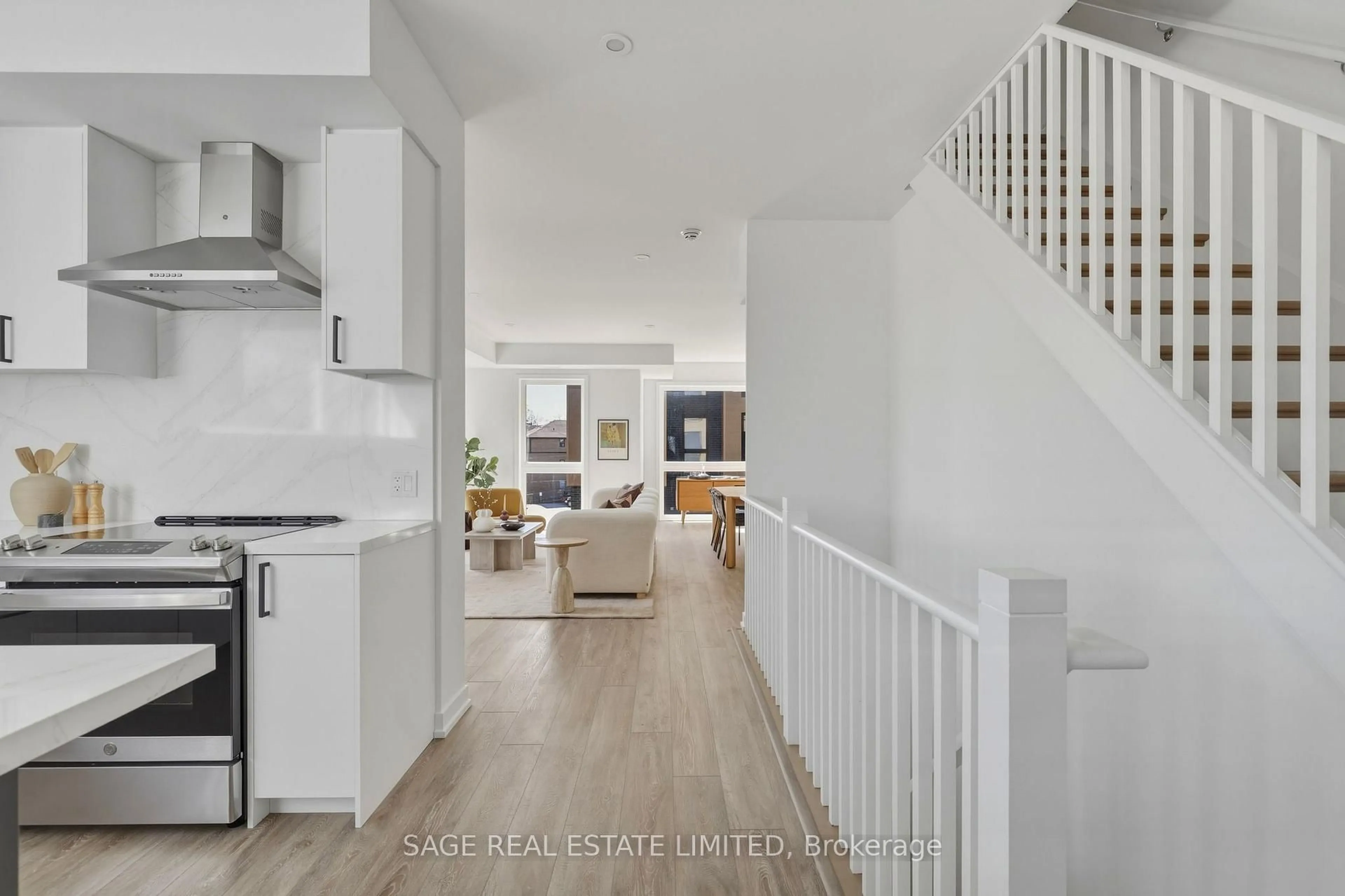Unknown for 35 Birchcliff Ave #21, Toronto Ontario M1N 0C1