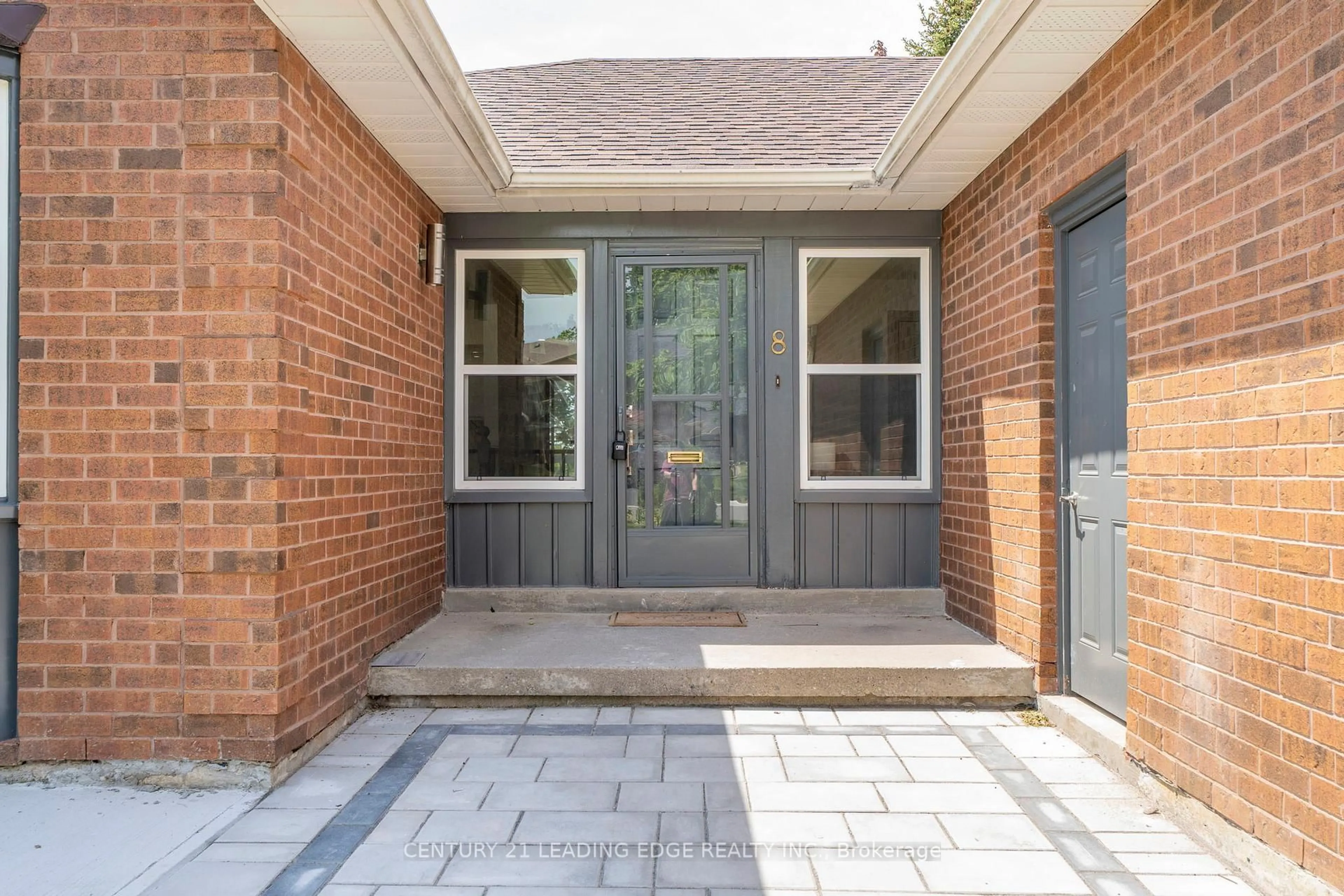 Home with brick exterior material, street for 8 Hialeah Cres, Whitby Ontario L1N 6R1