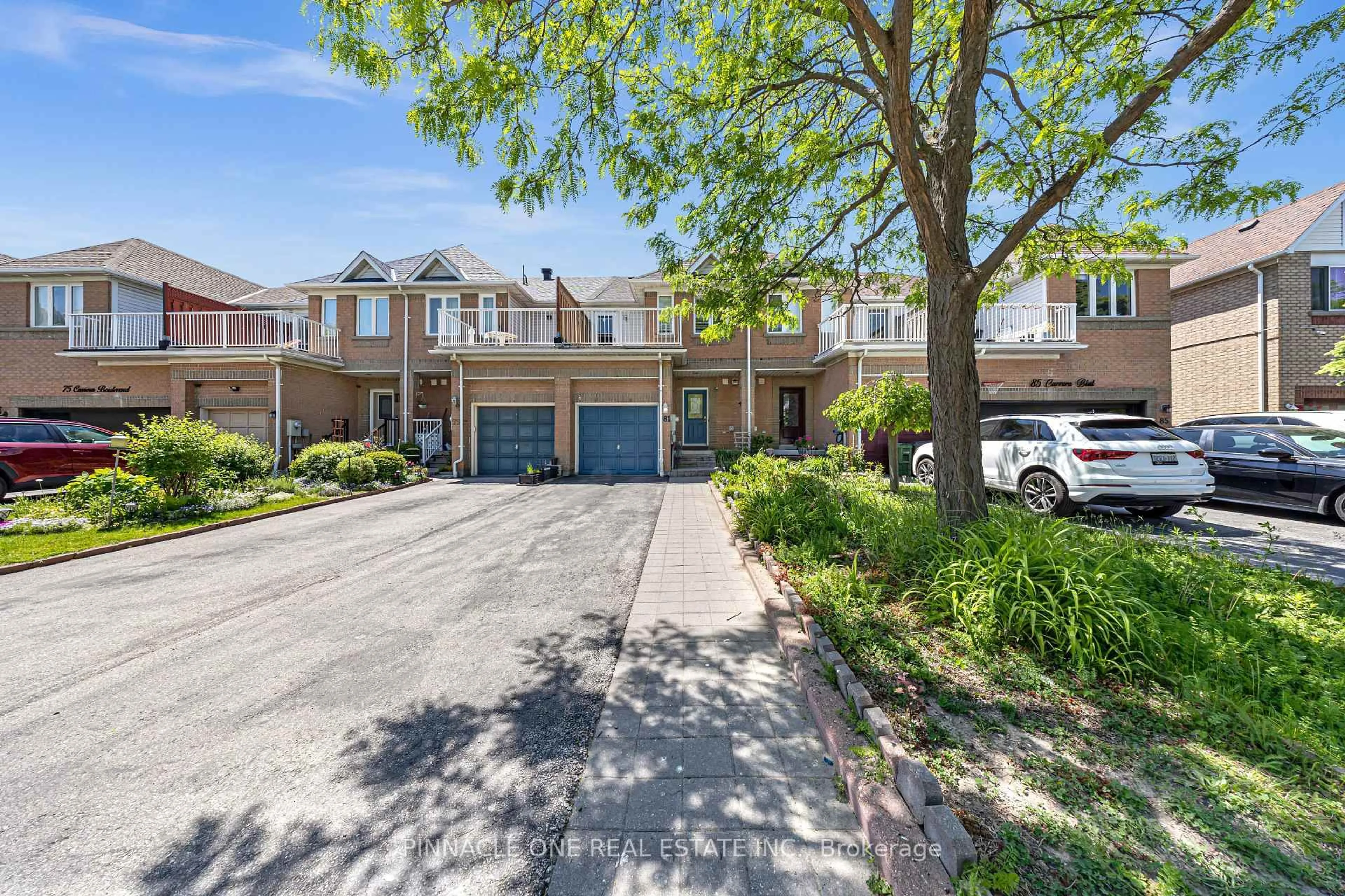 A pic from outside/outdoor area/front of a property/back of a property/a pic from drone, street for 81 Carrera Blvd, Toronto Ontario M1P 5C4