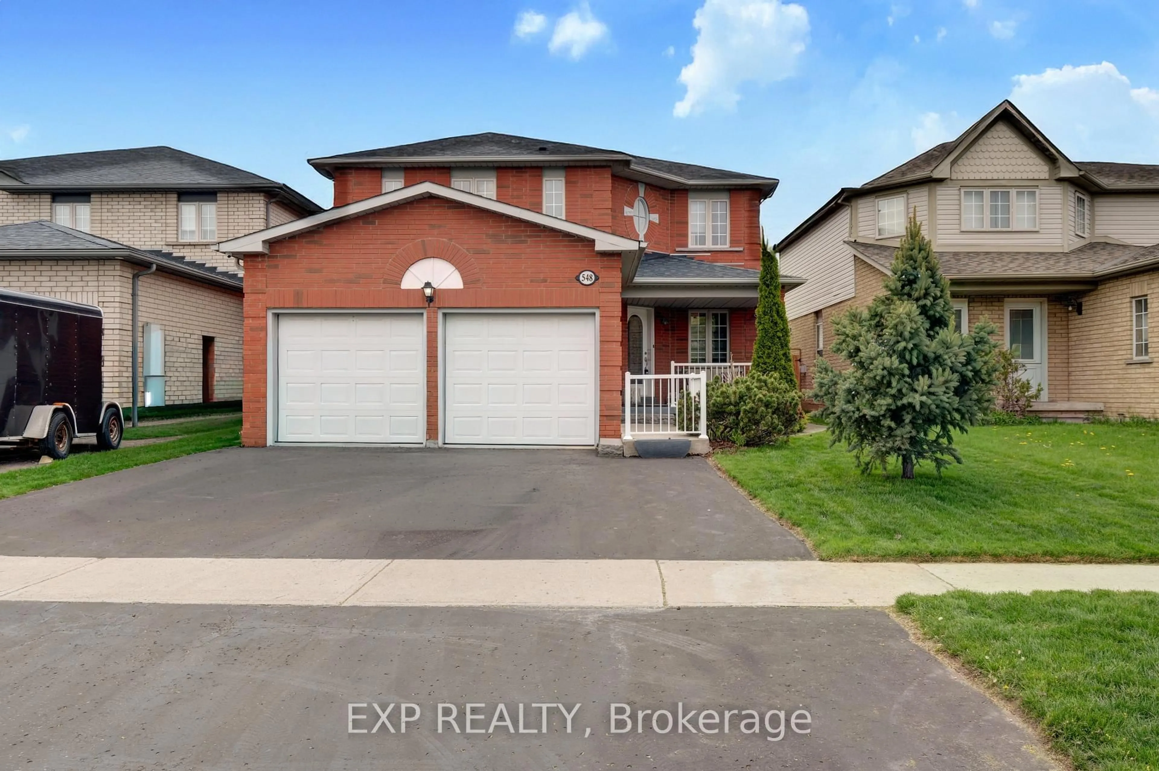 A pic from outside/outdoor area/front of a property/back of a property/a pic from drone, street for 548 Ormond Dr, Oshawa Ontario L1K 2L4