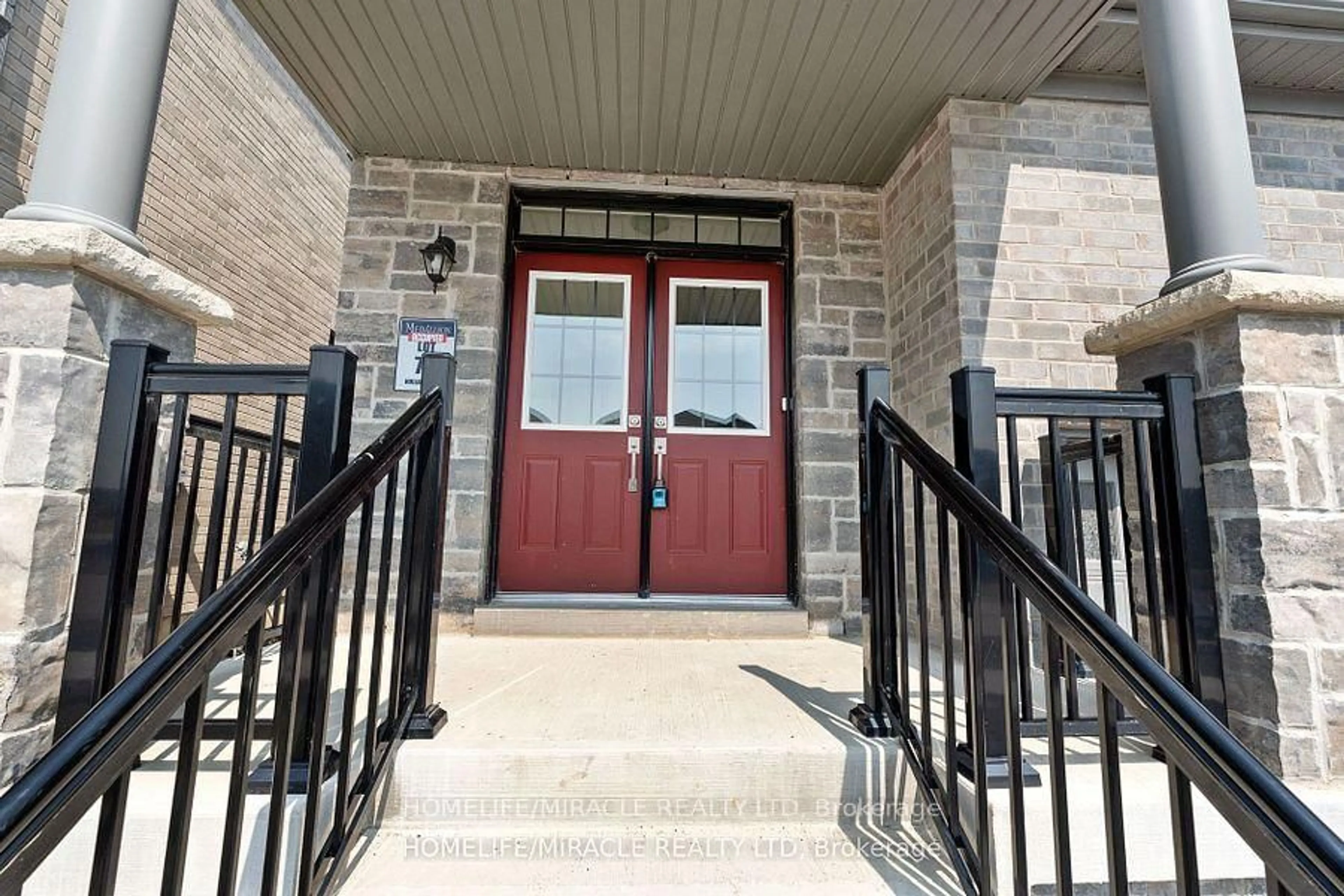 Indoor entryway for 2143 Hallandale St, Oshawa Ontario L1H 8L7