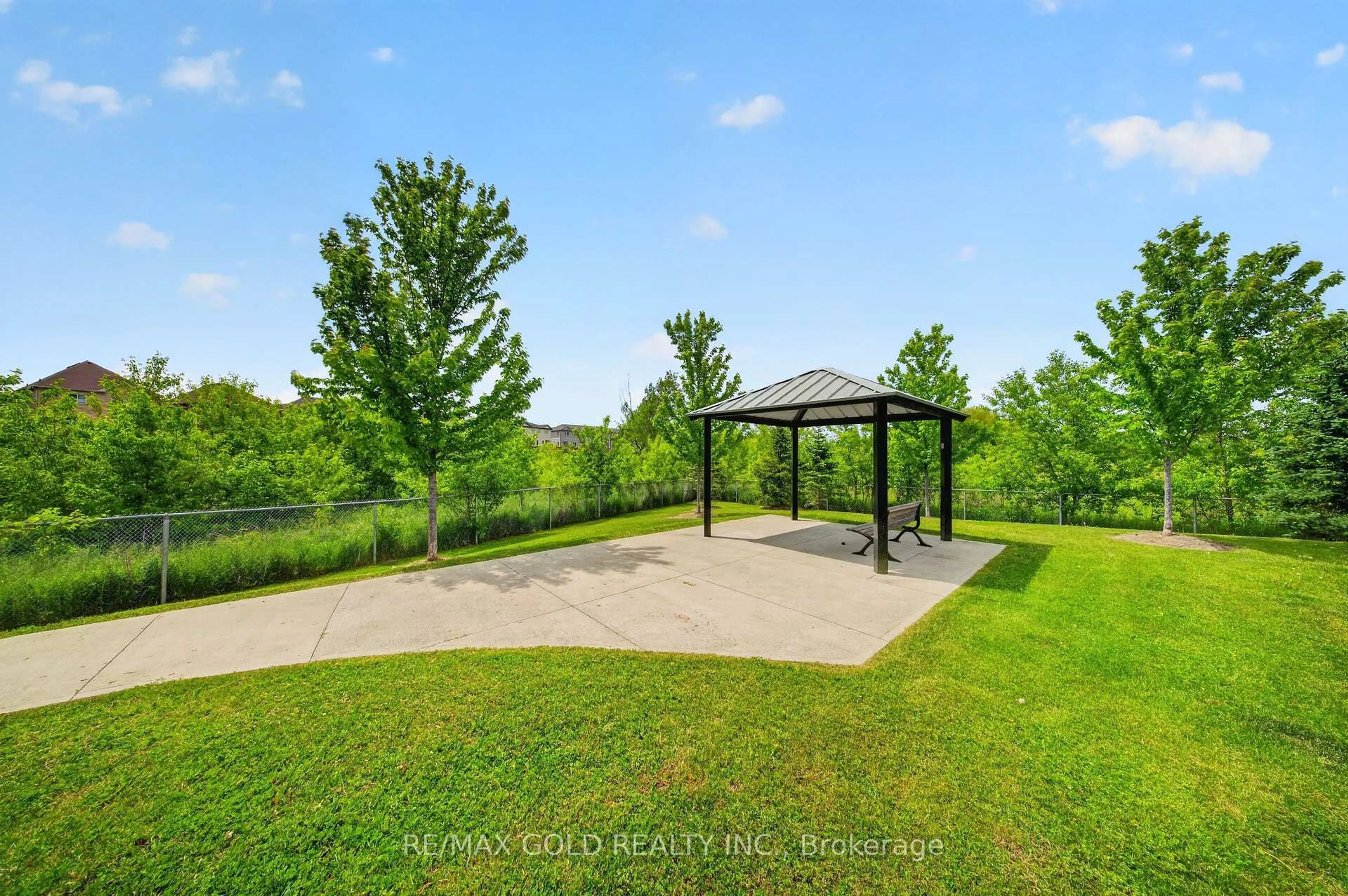 Patio, water/lake/river/ocean view for 384 Arctic Red Dr #12, Oshawa Ontario L1L 0M5
