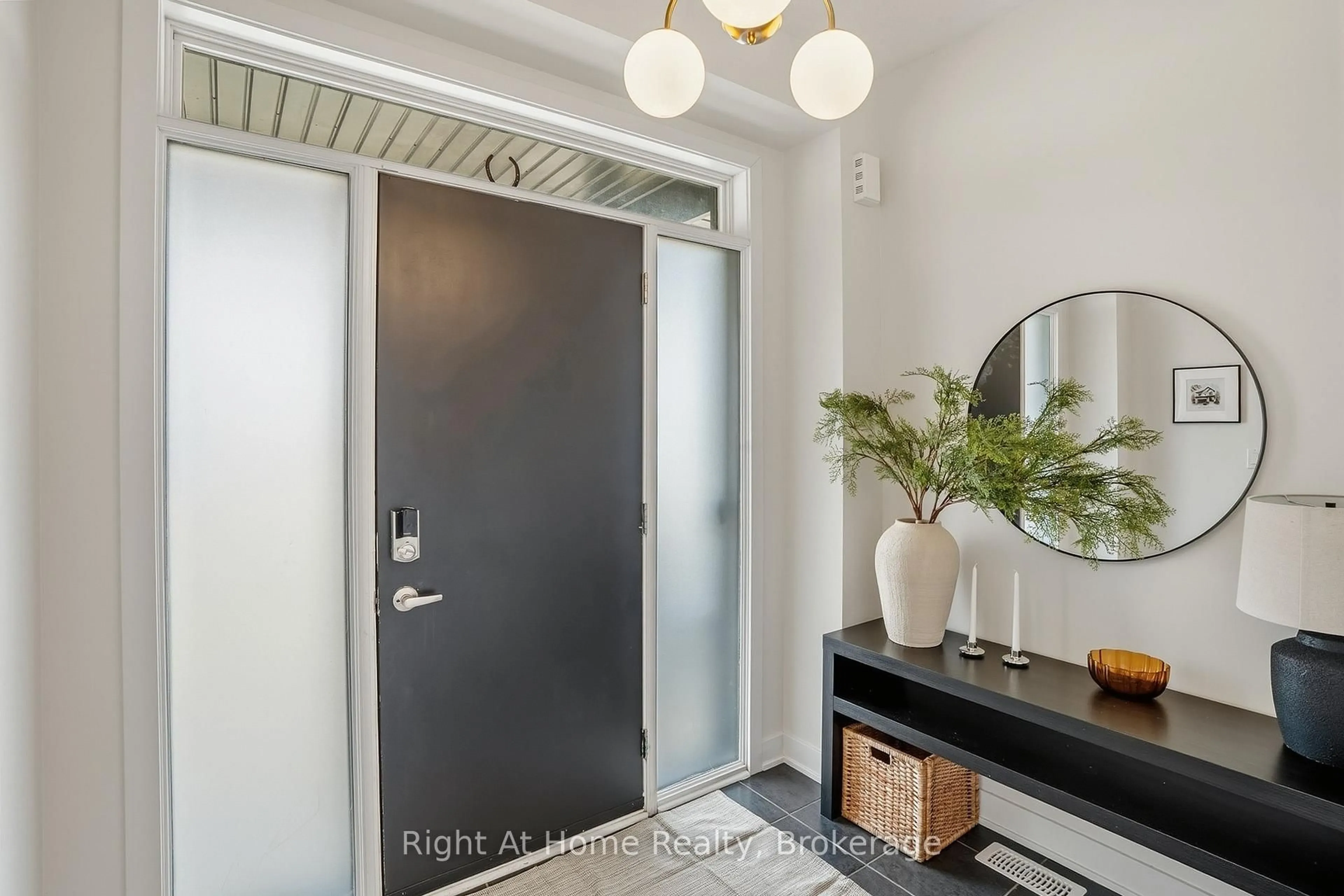 Indoor entryway for 2324 Verne Bowen St, Oshawa Ontario L1L 0V6