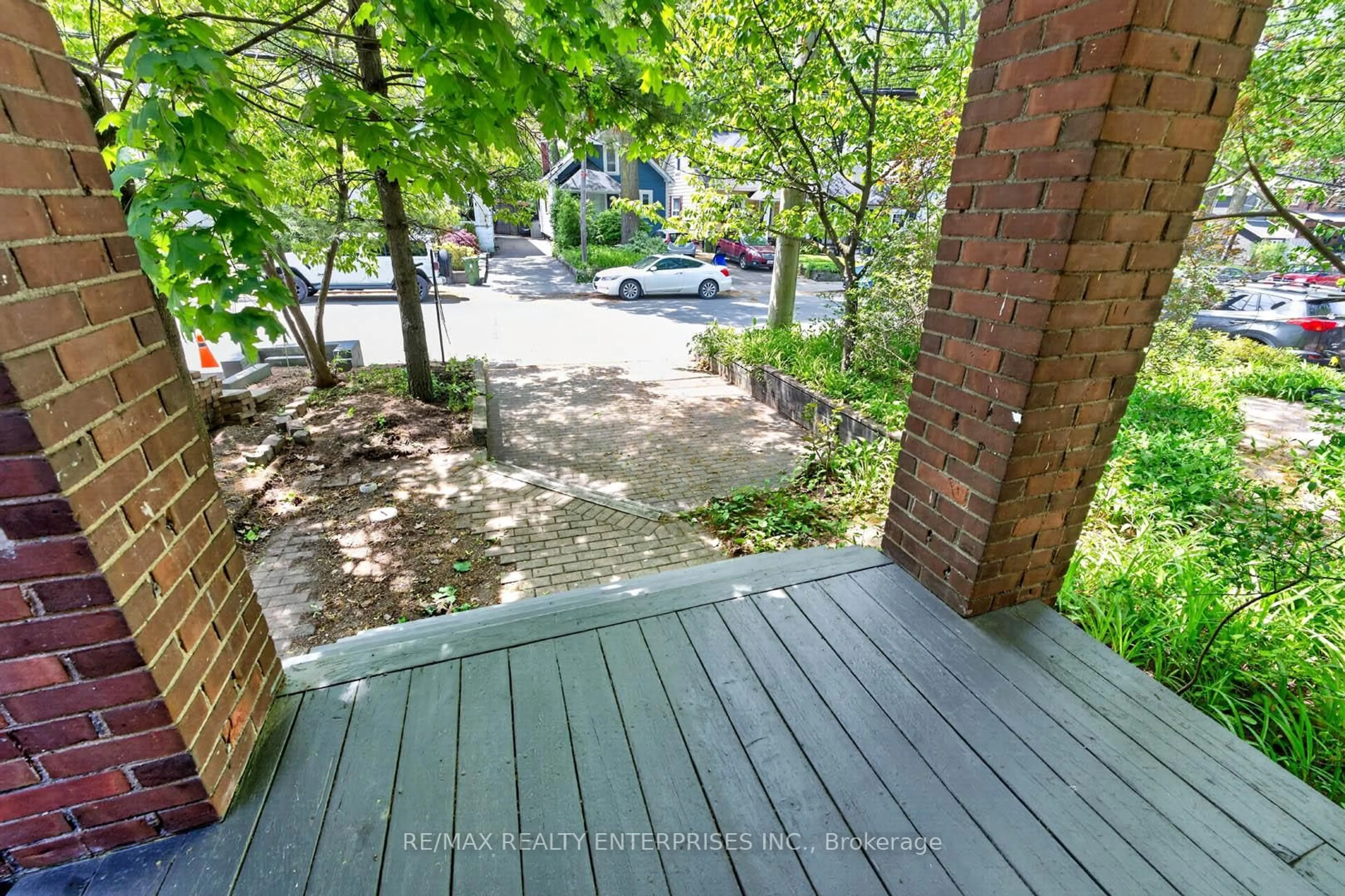 Patio, unknown for 5 Queensbury Ave, Toronto Ontario M1N 2X8